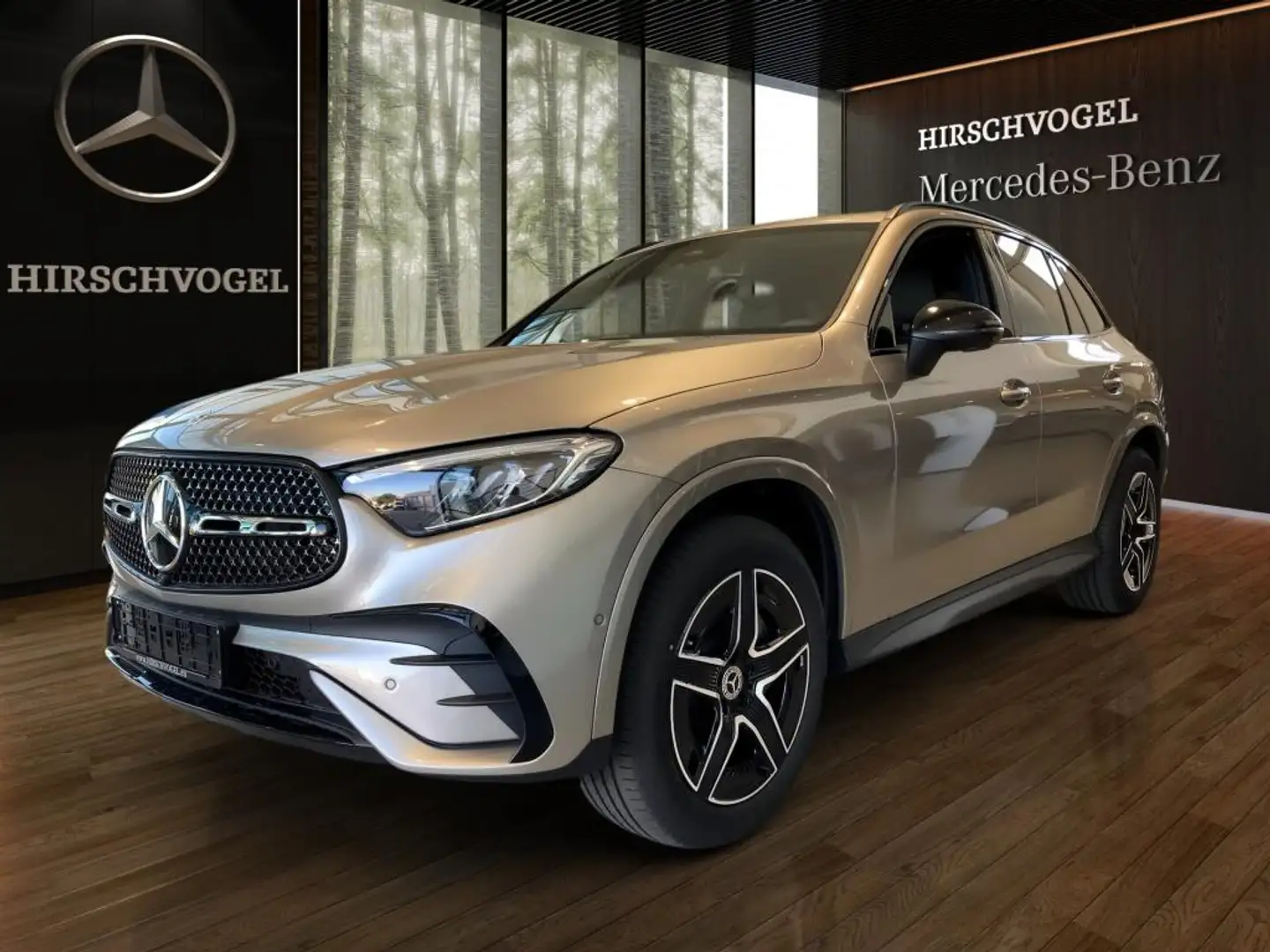 Mercedes-Benz GLC 300 e 4M EDITION AMG-Line+Night+AHK+DISTRON Silber - 2