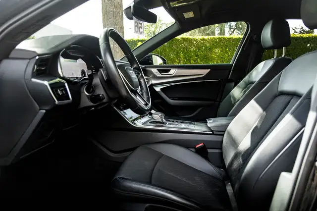 Audi A6 view 5