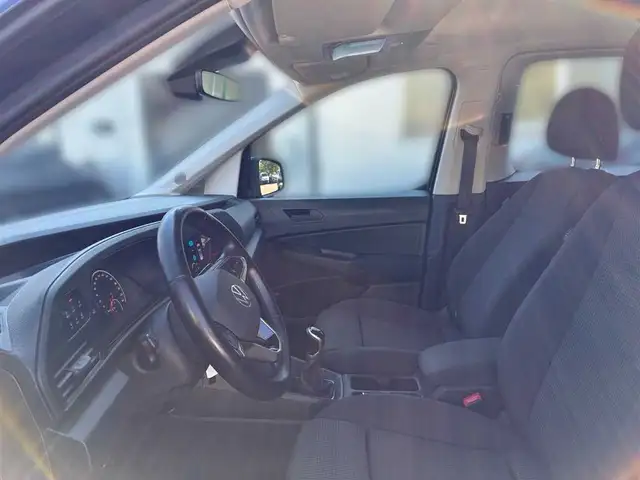 Volkswagen Caddy view 8