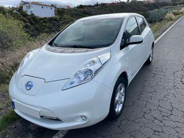 Leaf Acenta 30KWh Acenta