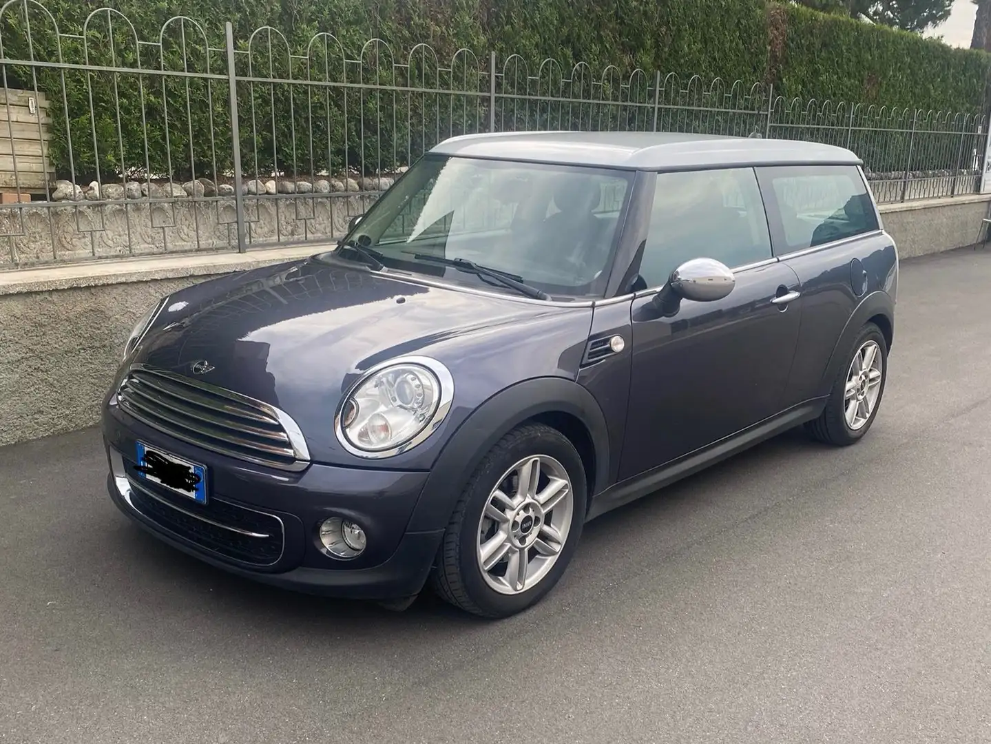MINI Cooper D Clubman Mini Clubman 2.0 Cooper D auto Gri - 1