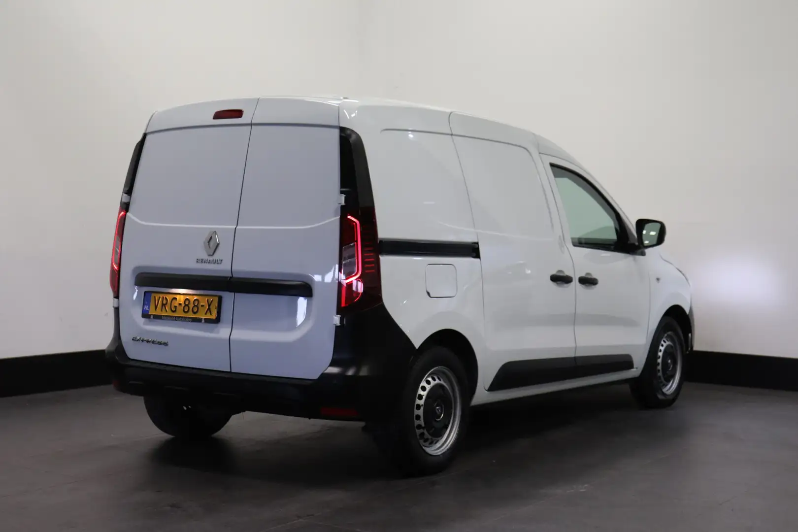 Renault Express 1.5 dCi EURO 6 - Airco - Cruise - PDC - € 11.499,- Wit - 2