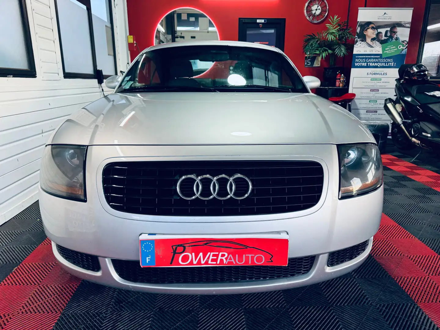 Audi TT 1.8 t 251037KMS a marchand Серый - 2