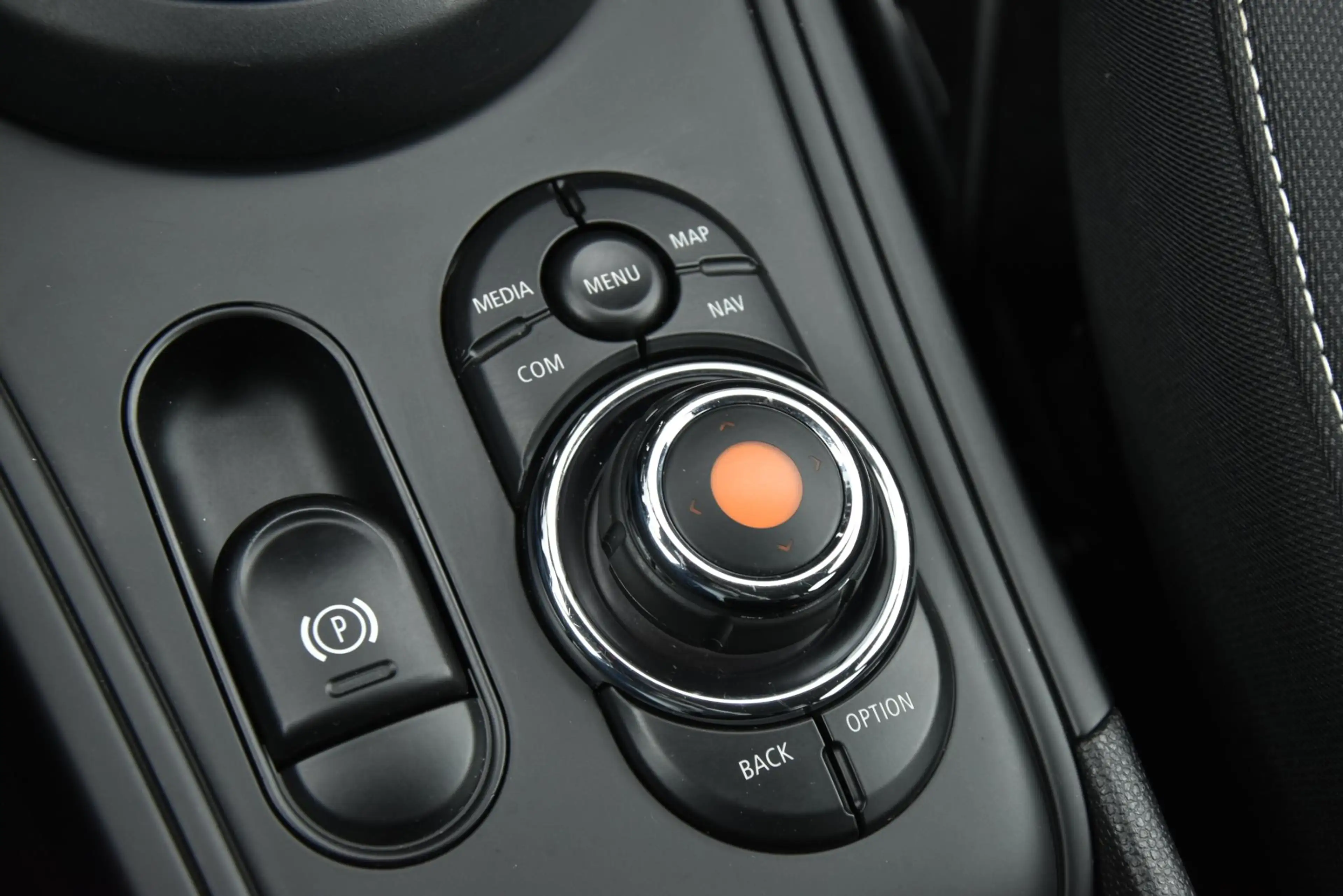 MINI One Countryman 1.5 Black Edition Automaat — photo 15