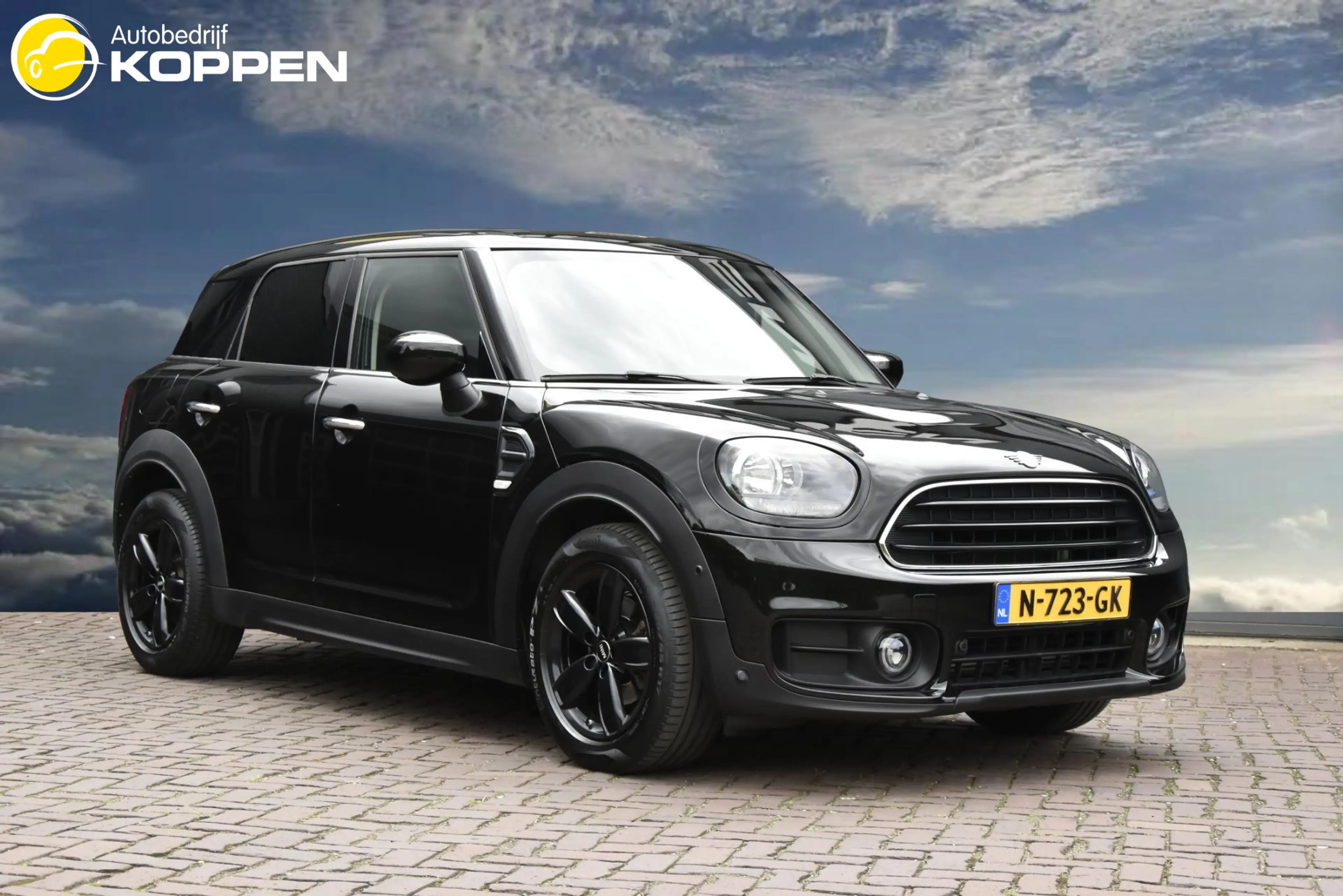 MINI One Countryman 1.5 Black Edition Automaat — photo 3