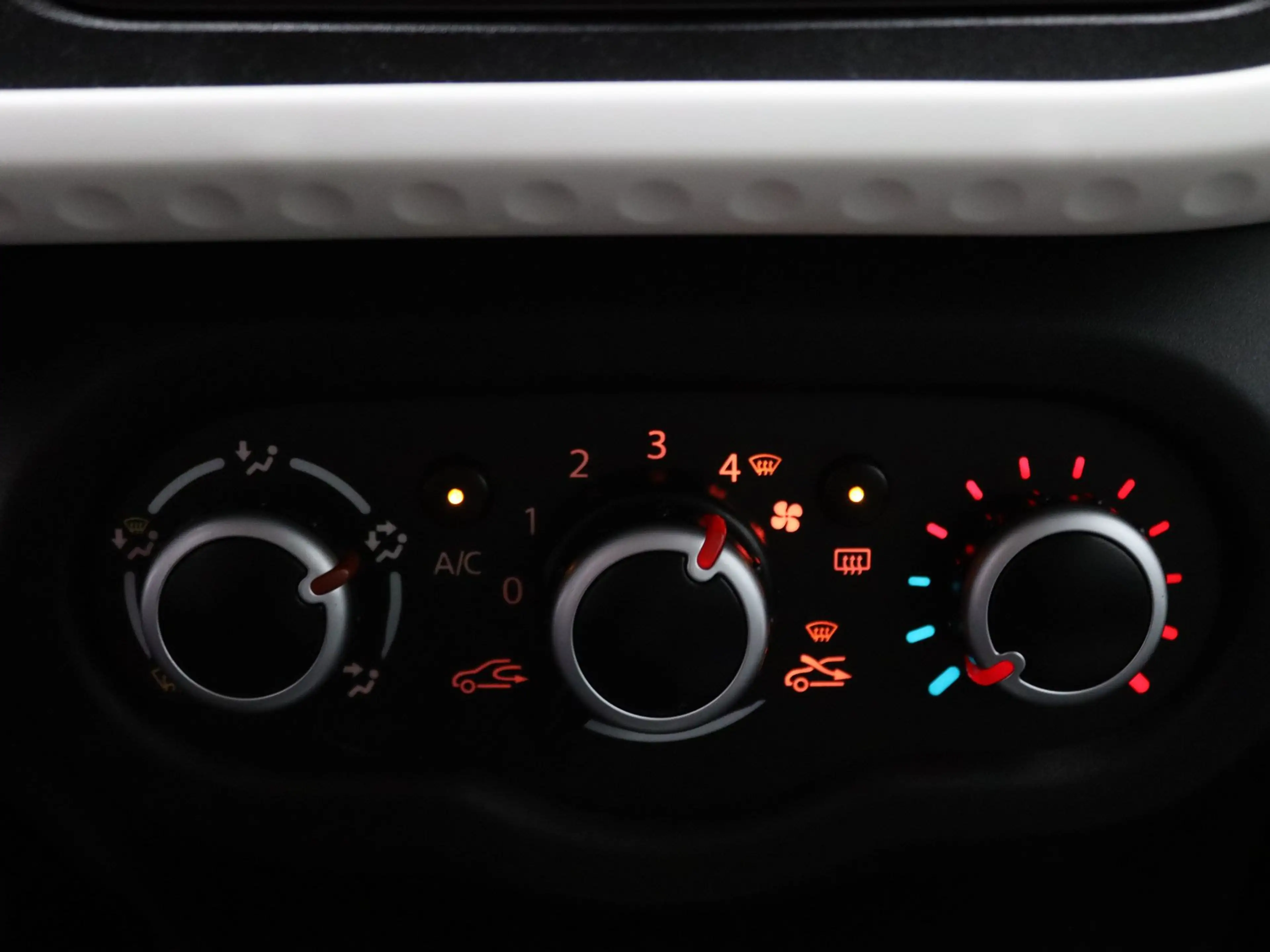 Renault Twingo 65pk SCe Collection Airco — photo 7