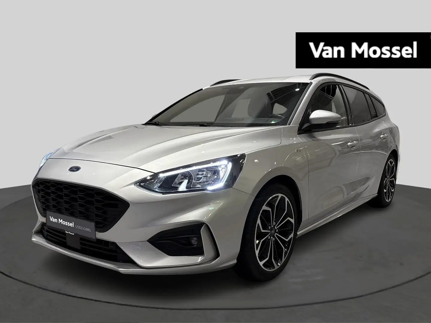 Ford Focus Clipper ST-Line X | Winterpack | Driver Assist Grijs - 1