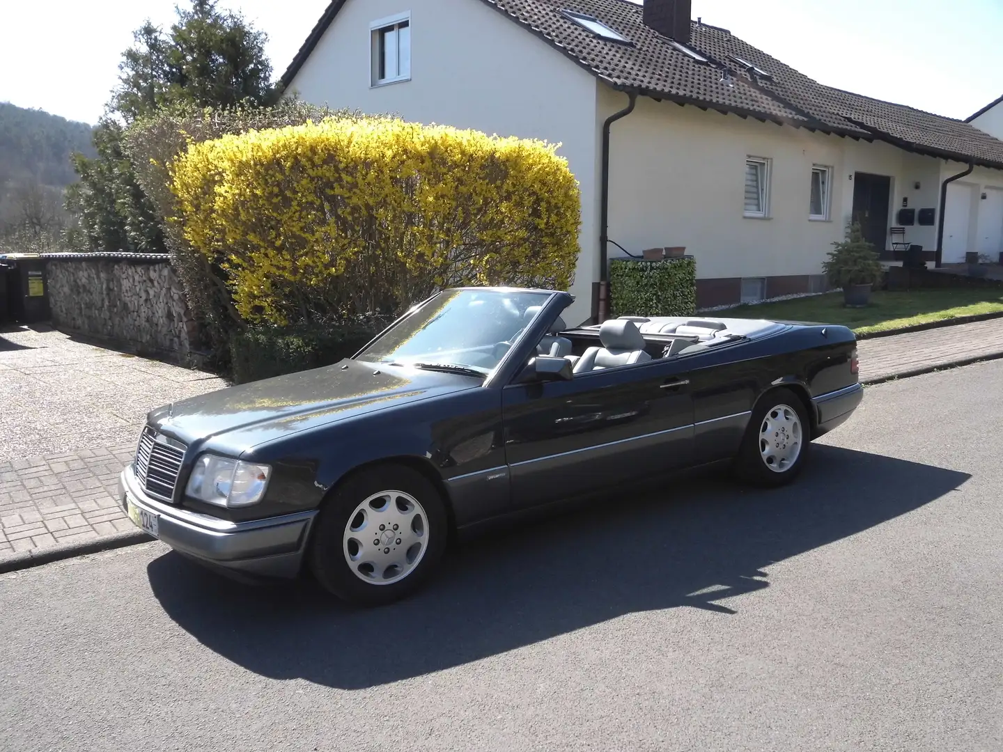 Mercedes-Benz 220 cabrio /sportline Czarny - 1