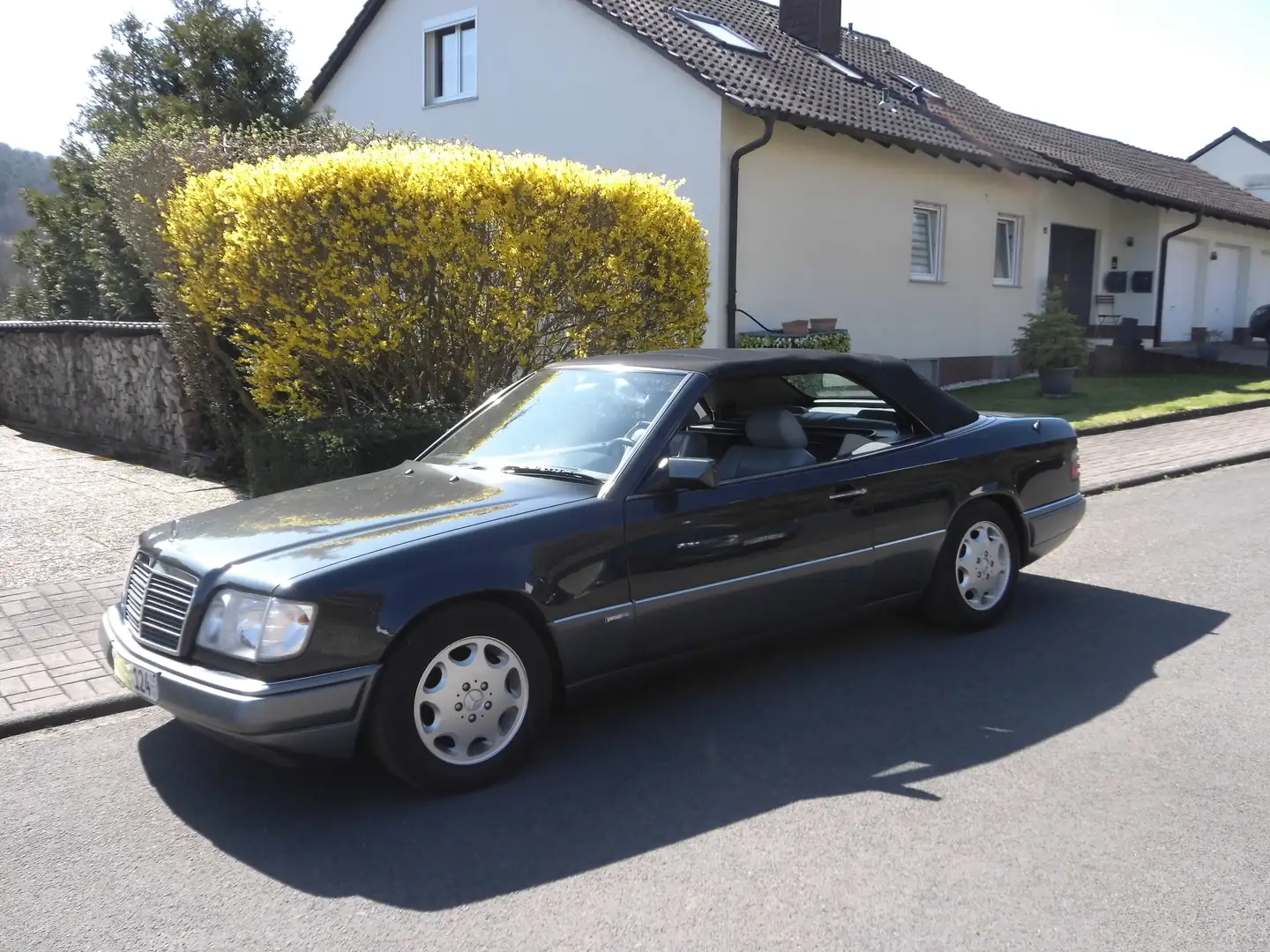 Mercedes-Benz 220 cabrio /sportline Czarny - 2