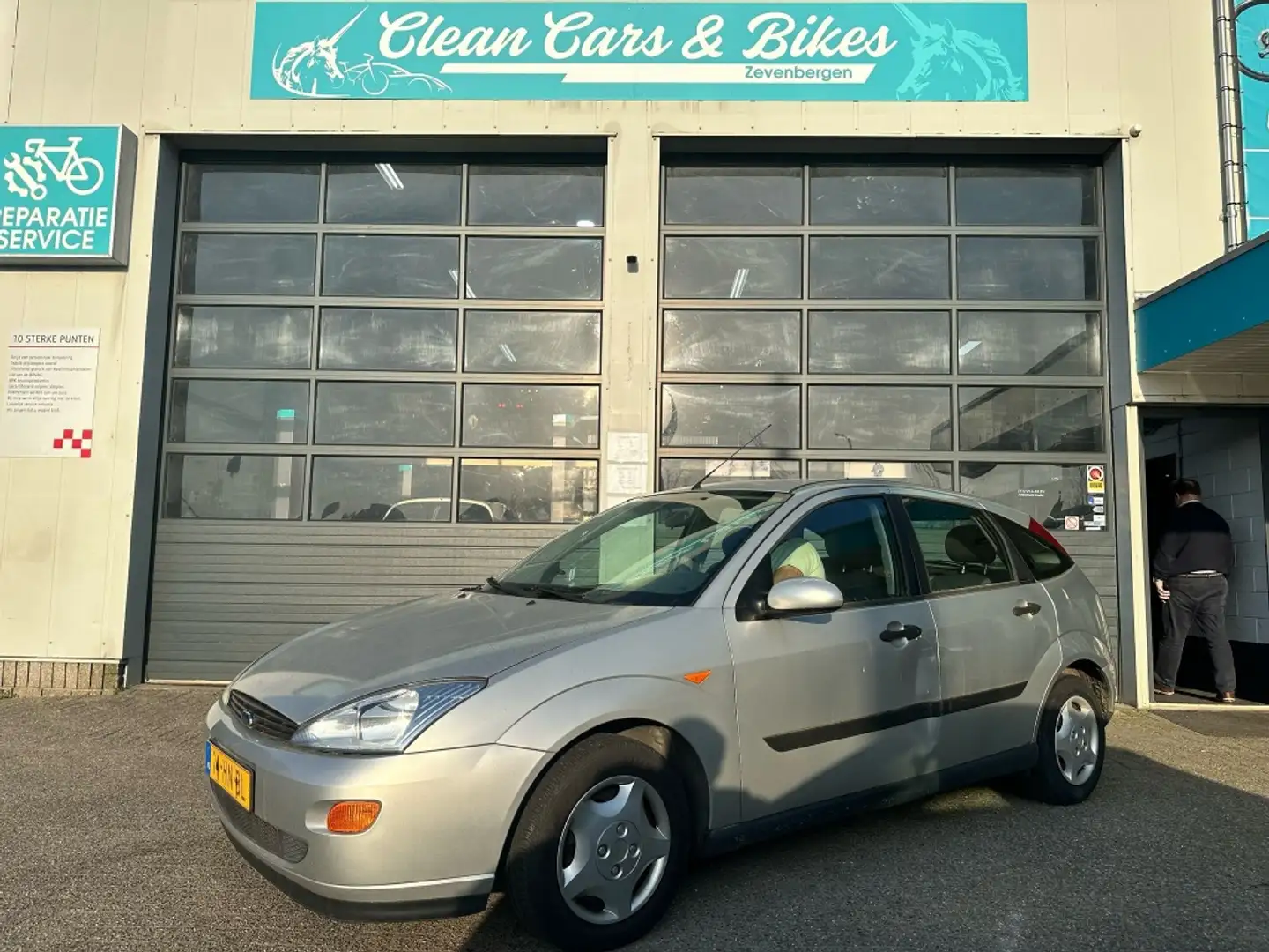 Ford Focus nw. Apk 1.4-16V Trend Gris - 1