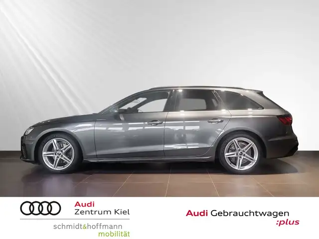 Audi A4 view 3