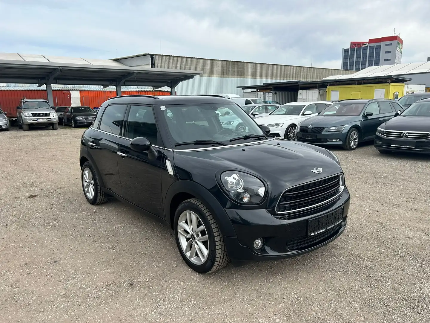 MINI Cooper Countryman Cooper Schwarz - 1
