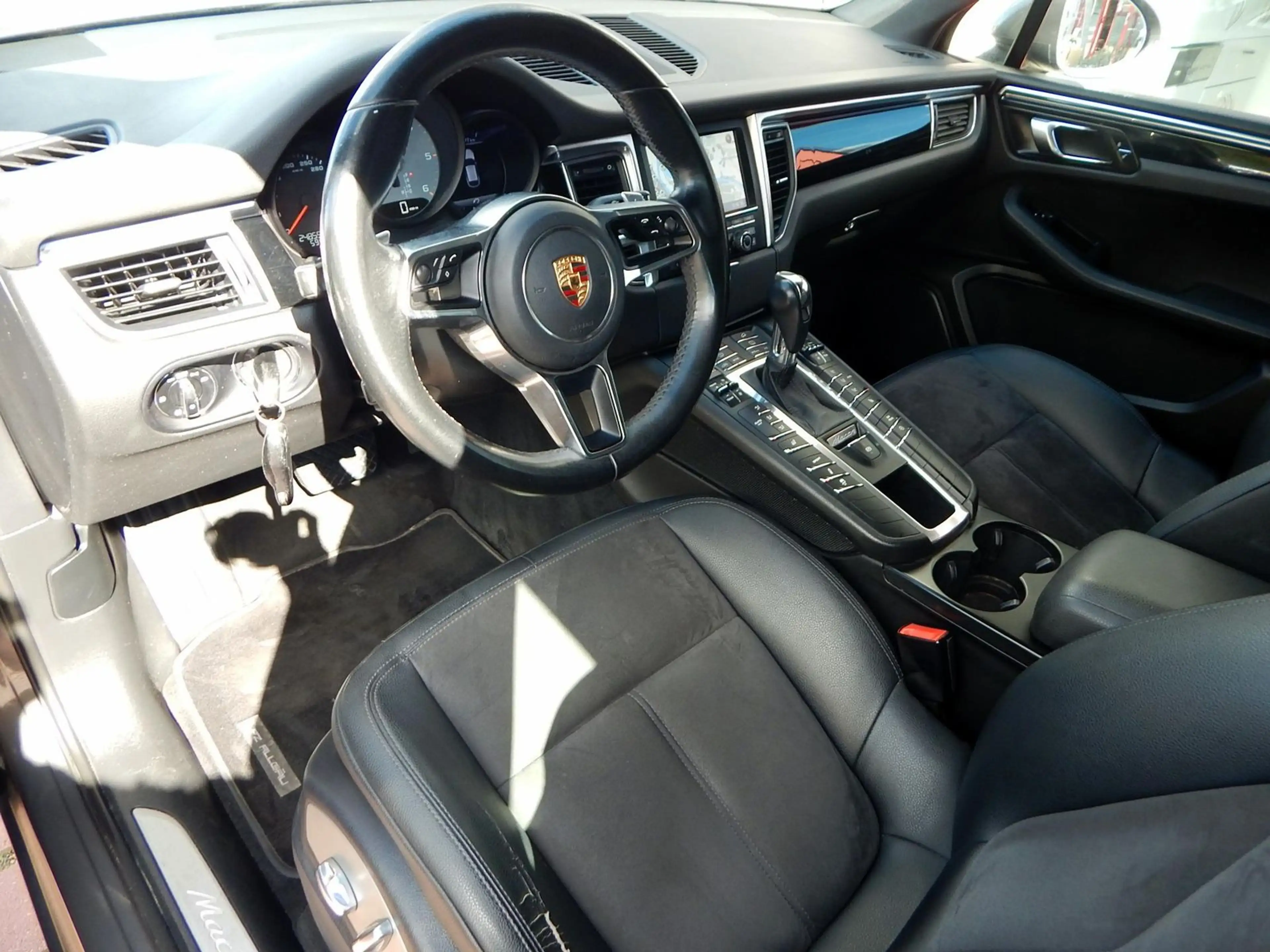 Porsche Macan S Diesel — photo 12