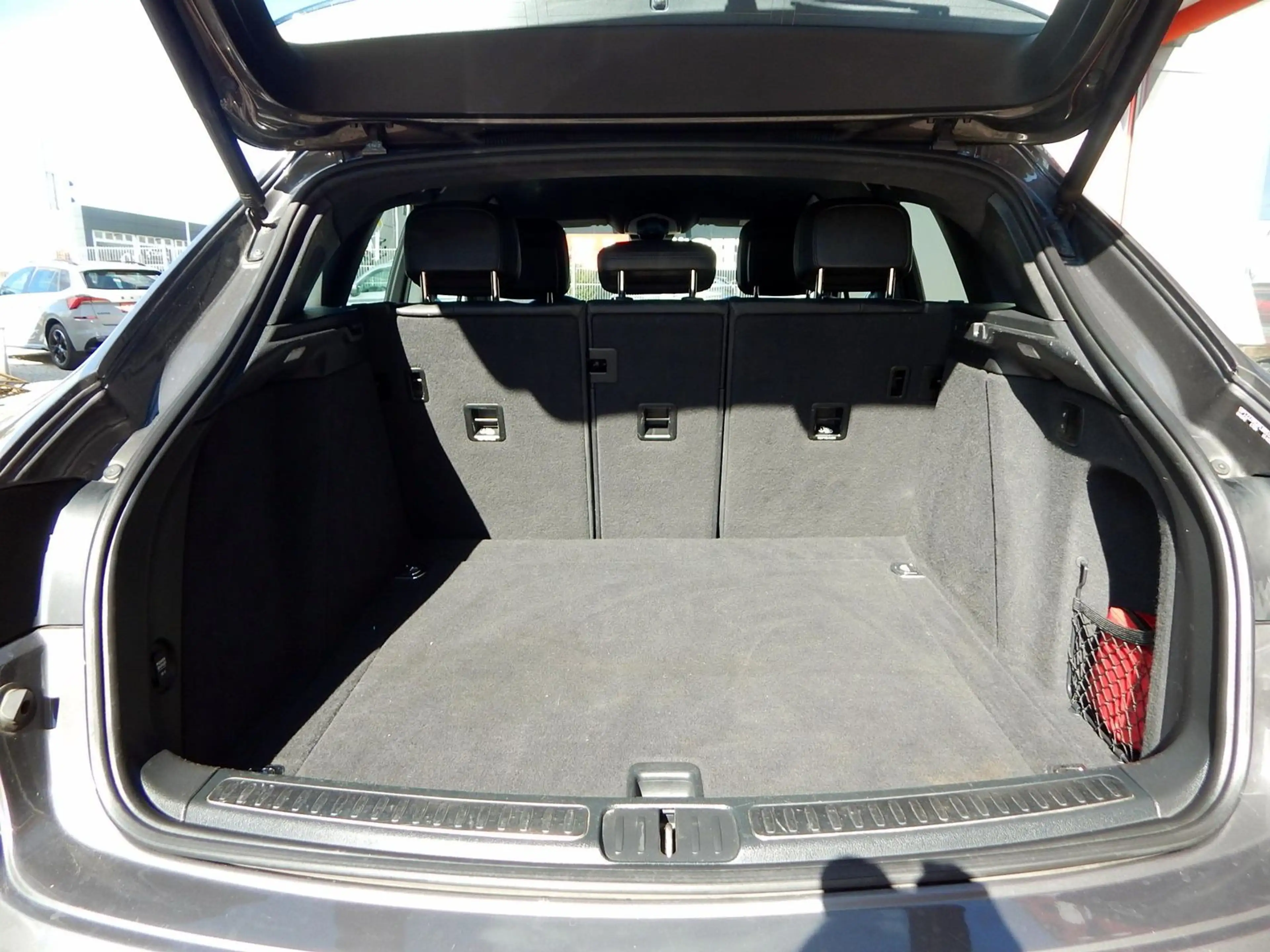 Porsche Macan S Diesel — photo 9