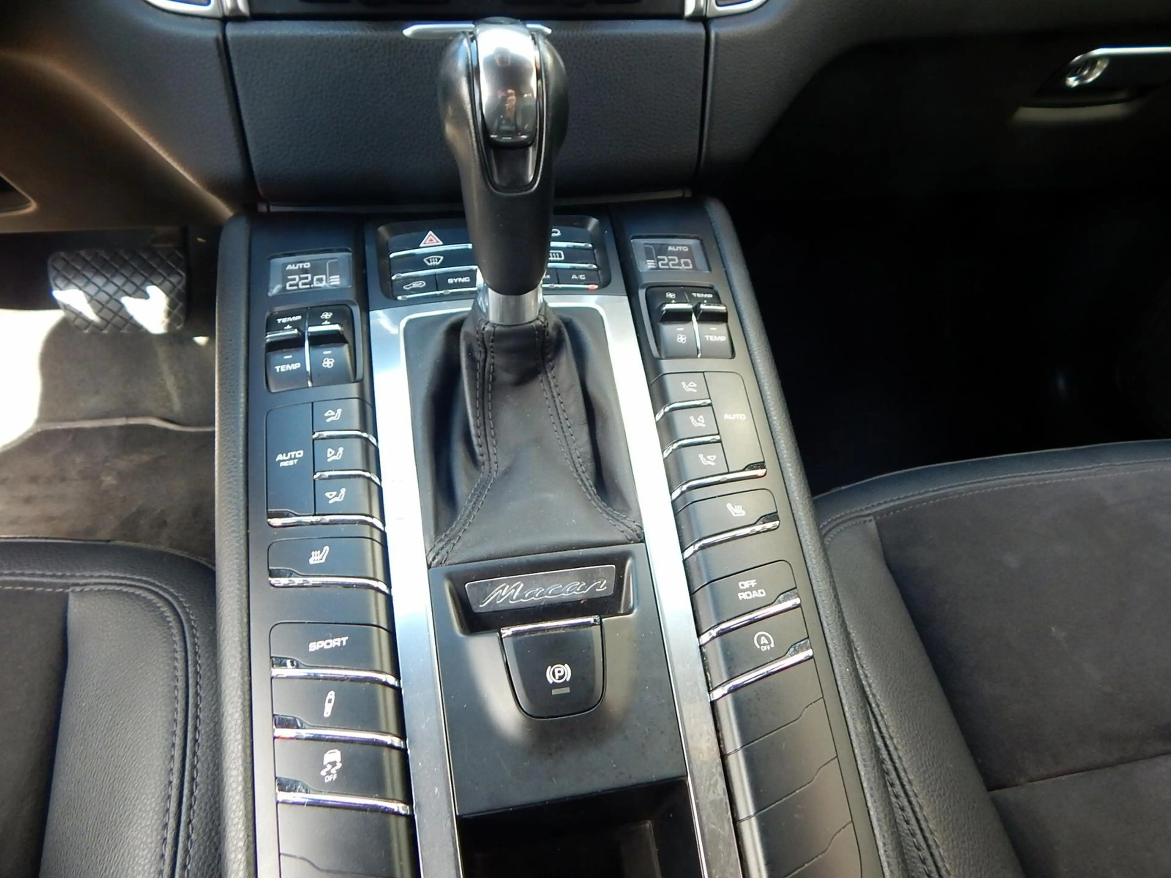 Porsche Macan S Diesel — photo 14