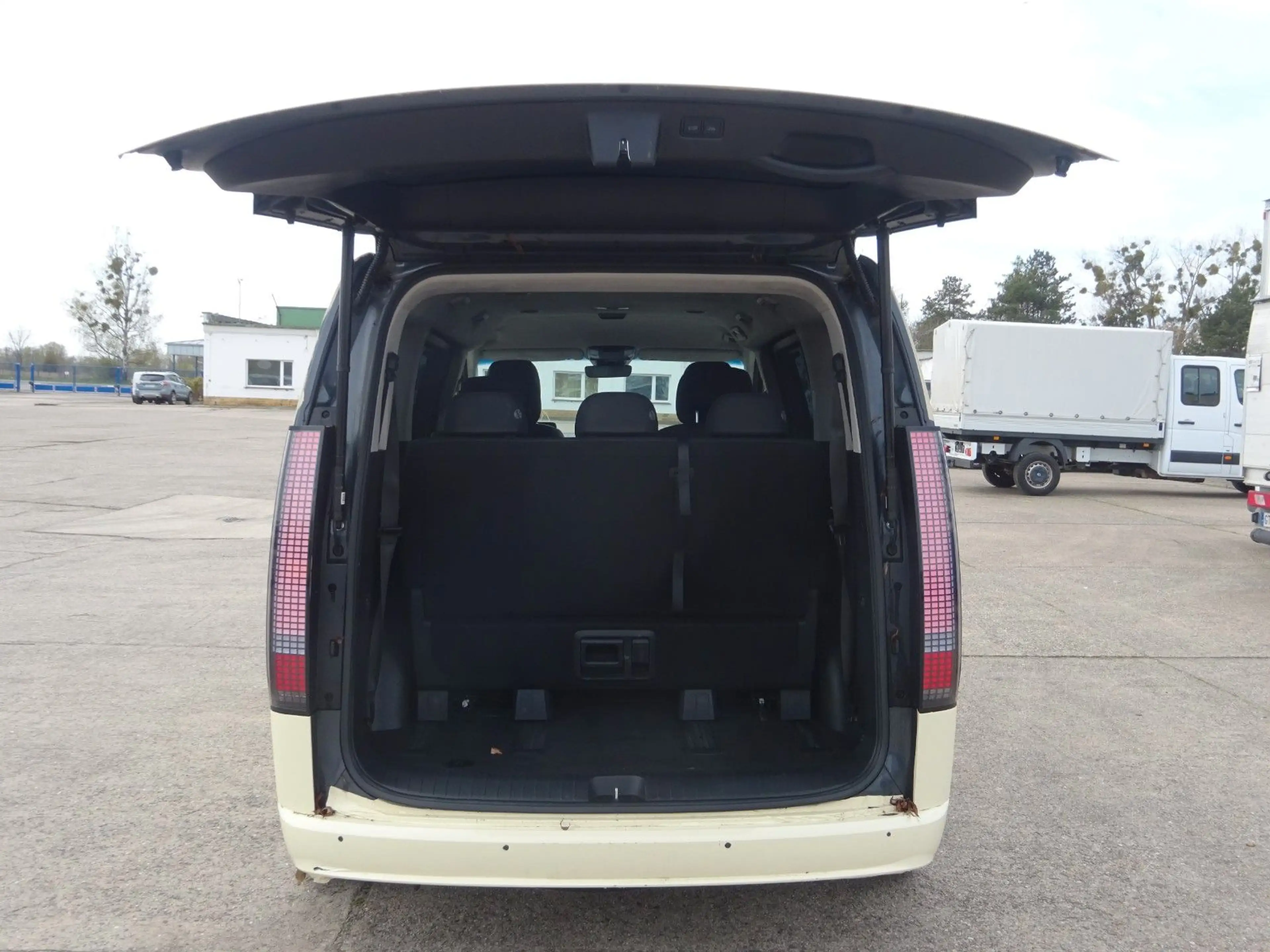 Hyundai STARIA 177PS Autm. Signature 4WD Taxi — photo 6