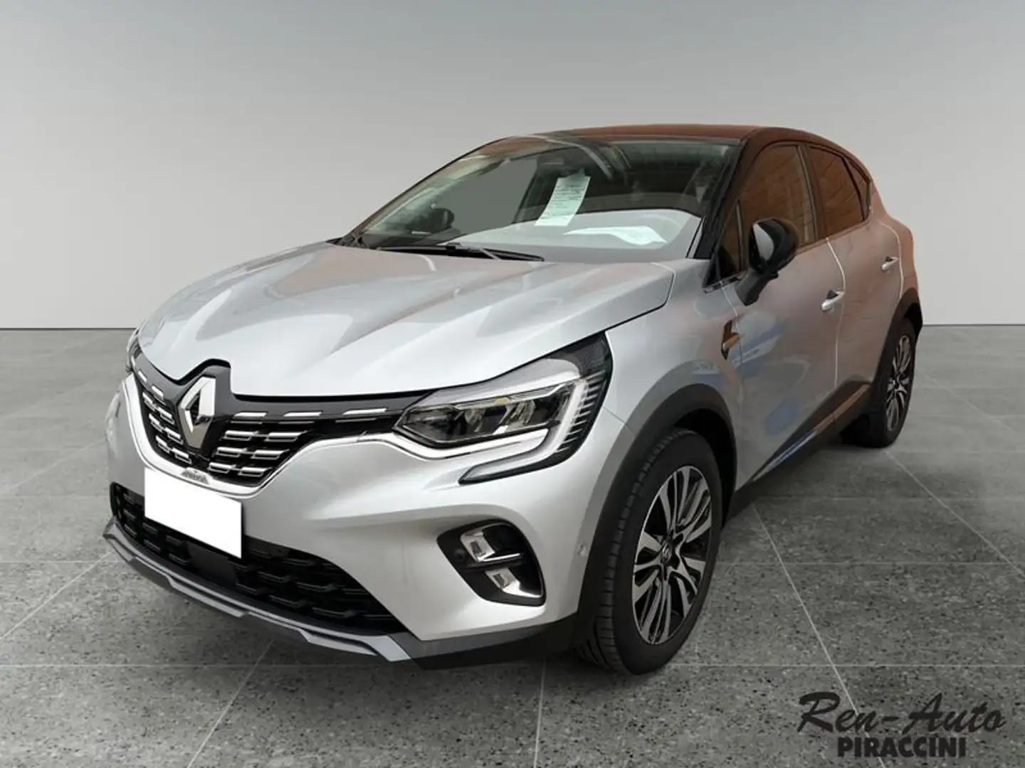 Renault Captur TCe 130 CV EDC FAP Initiale Paris Argento - 1