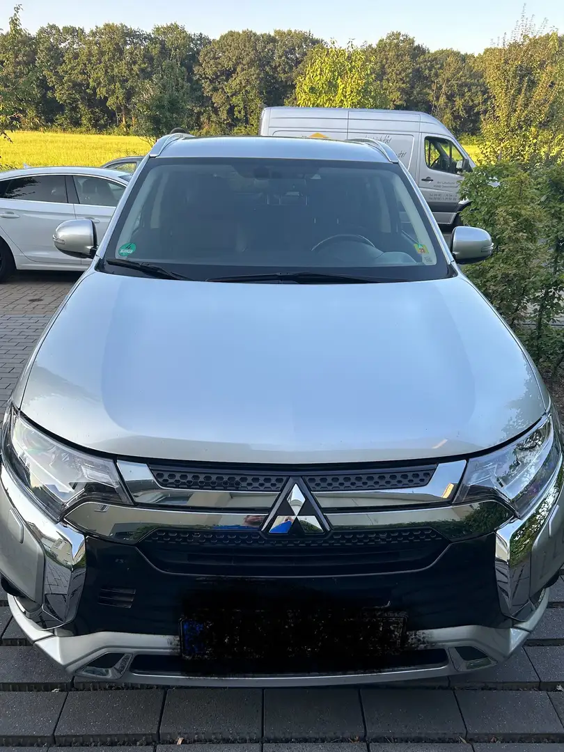 Mitsubishi Outlander PHEV Basis Spirit 4WD - 2