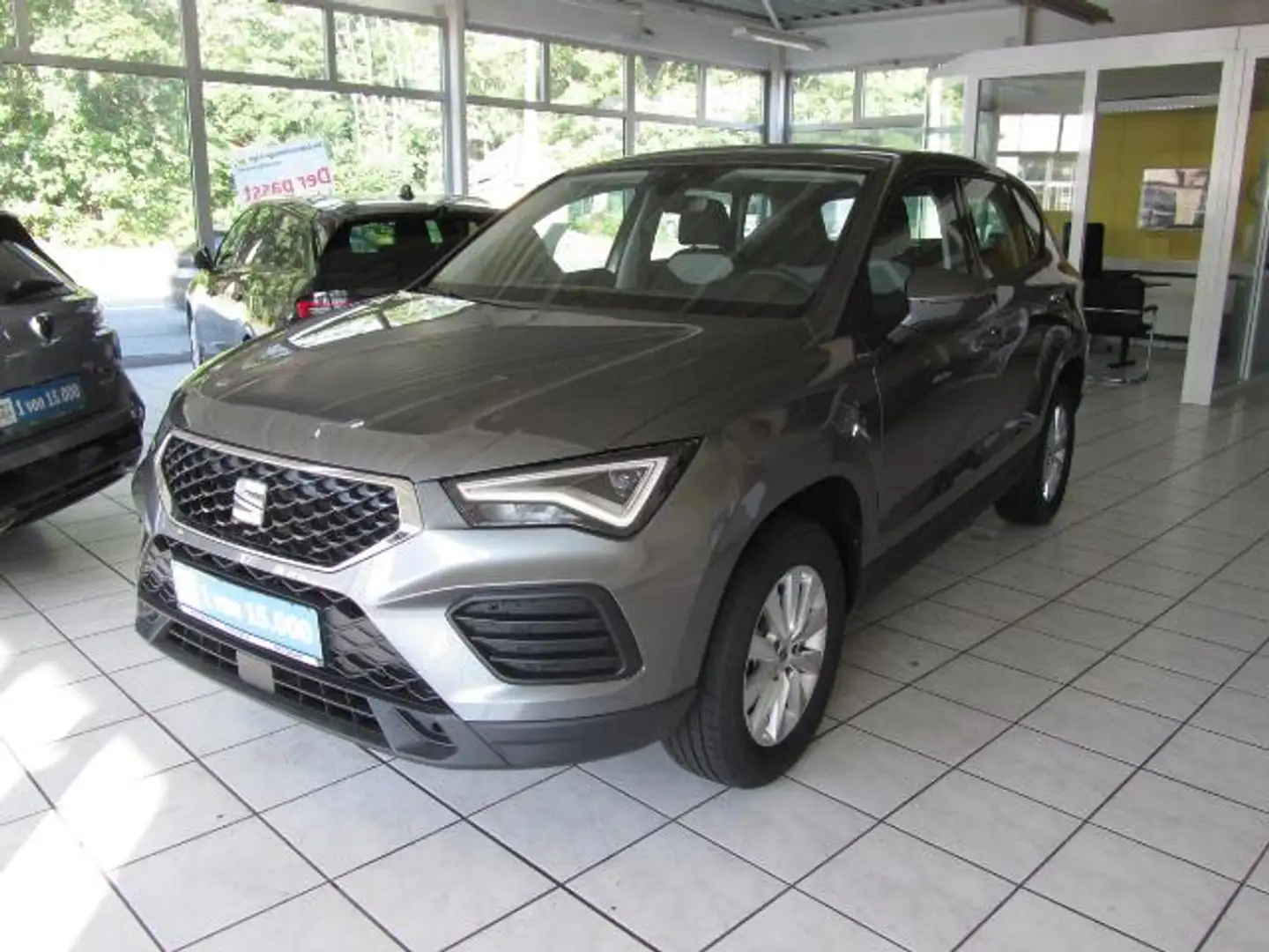 SEAT Ateca 1.0 TSI Reference Gris - 1