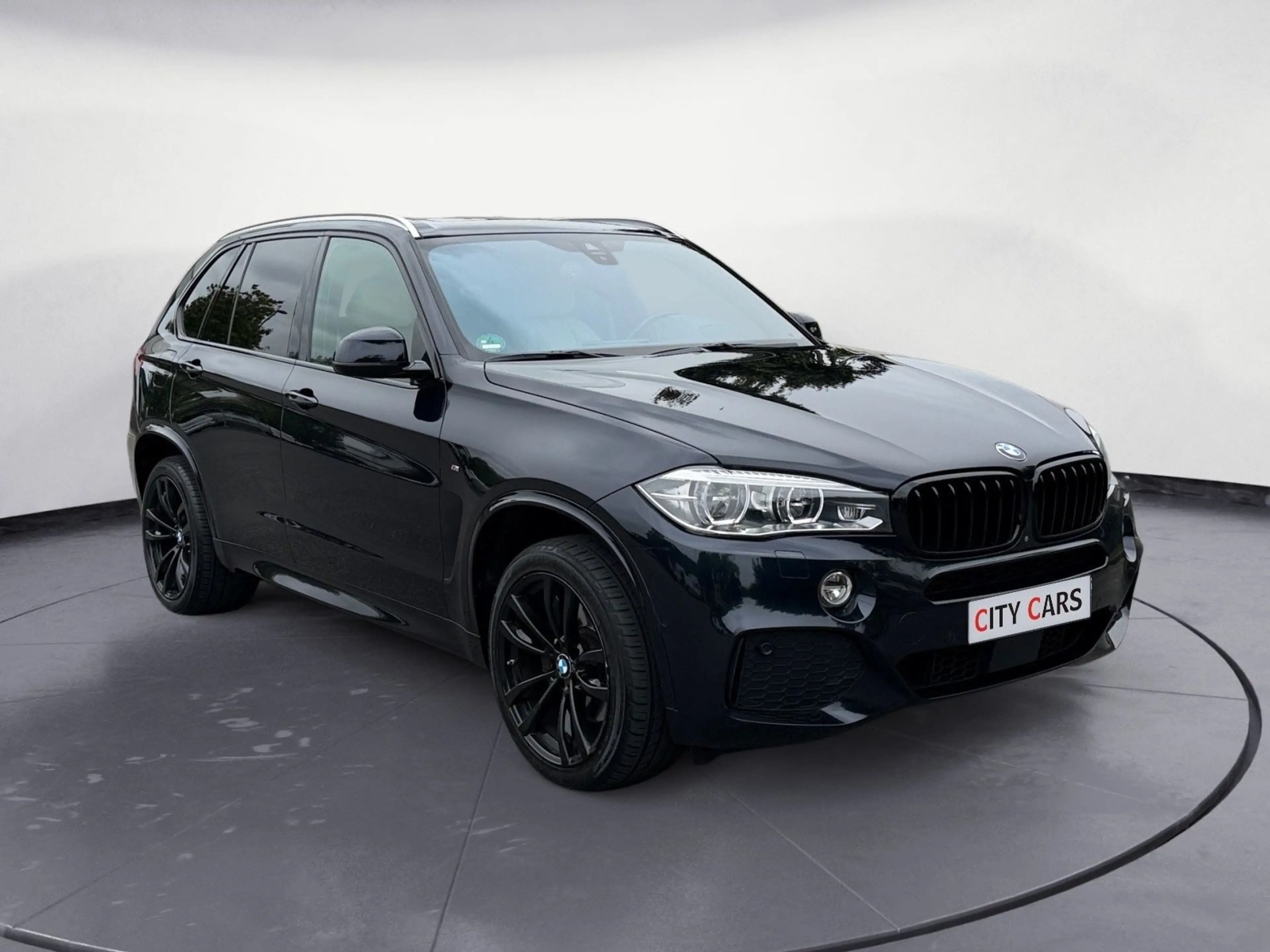 BMW X5 xDrive 40 d M-Paket 360-Kamera SHZ Pano LED — photo 3