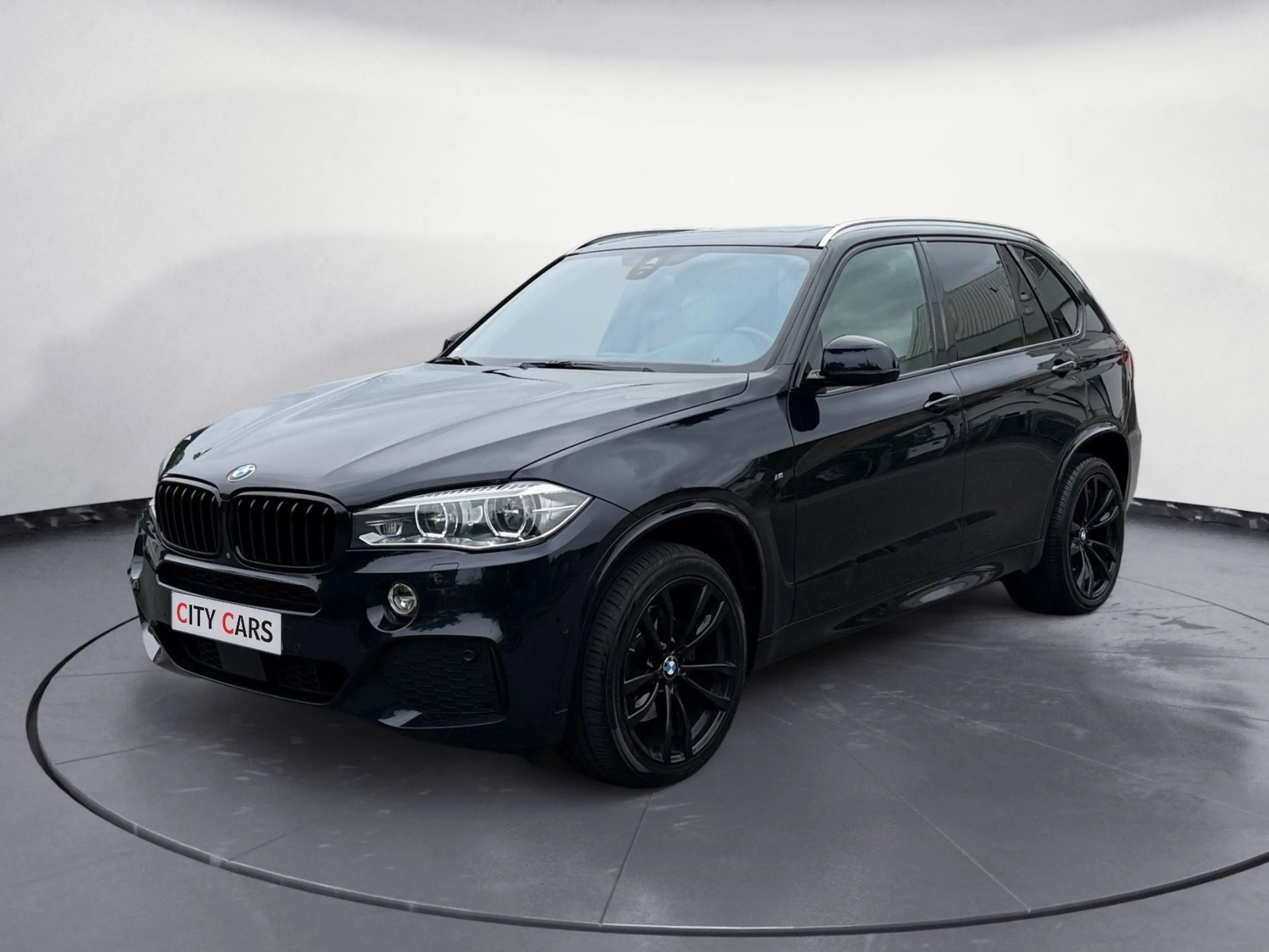 BMW X5 xDrive 40 d M-Paket 360-Kamera SHZ Pano LED