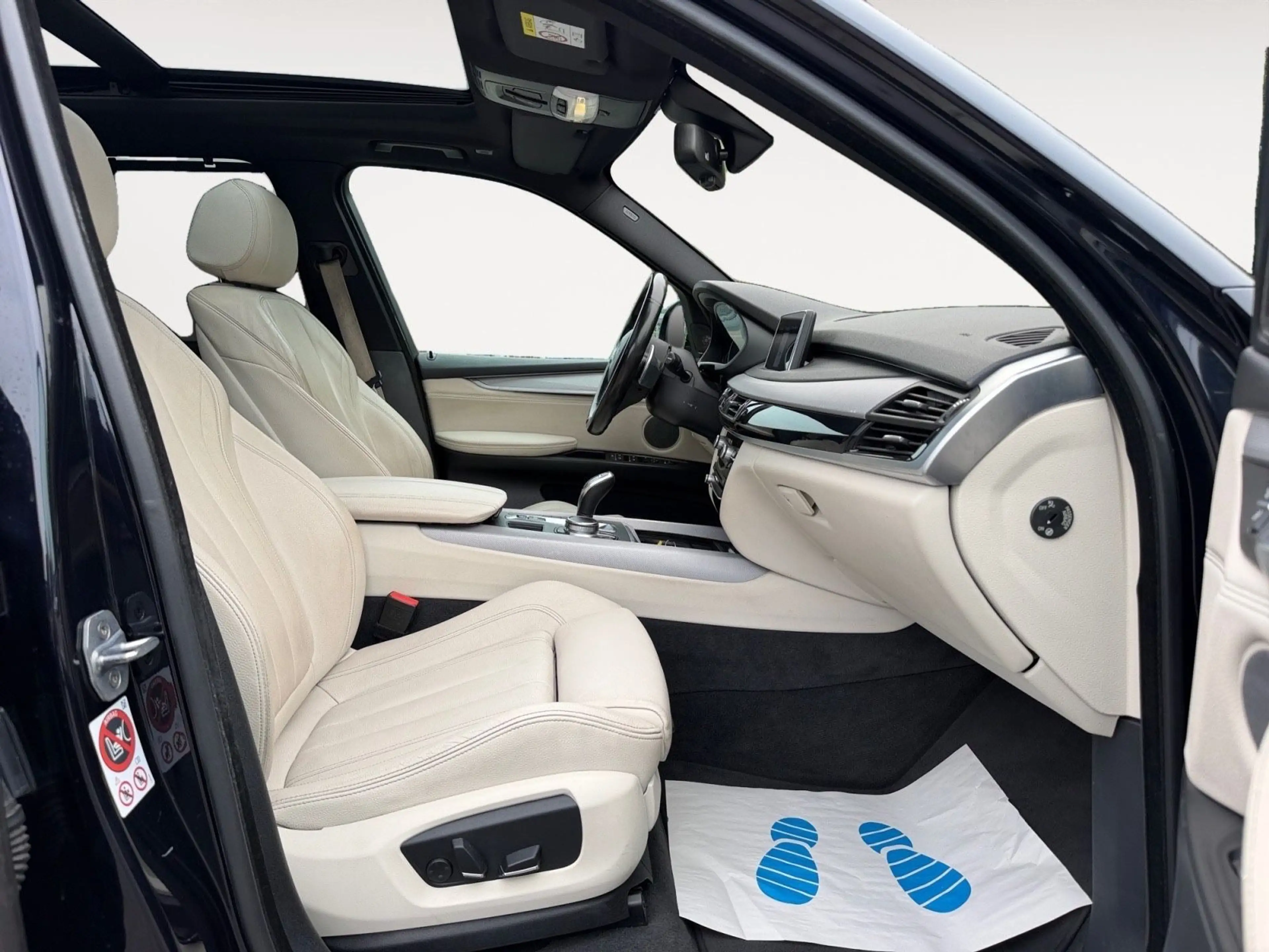 BMW X5 xDrive 40 d M-Paket 360-Kamera SHZ Pano LED — photo 8