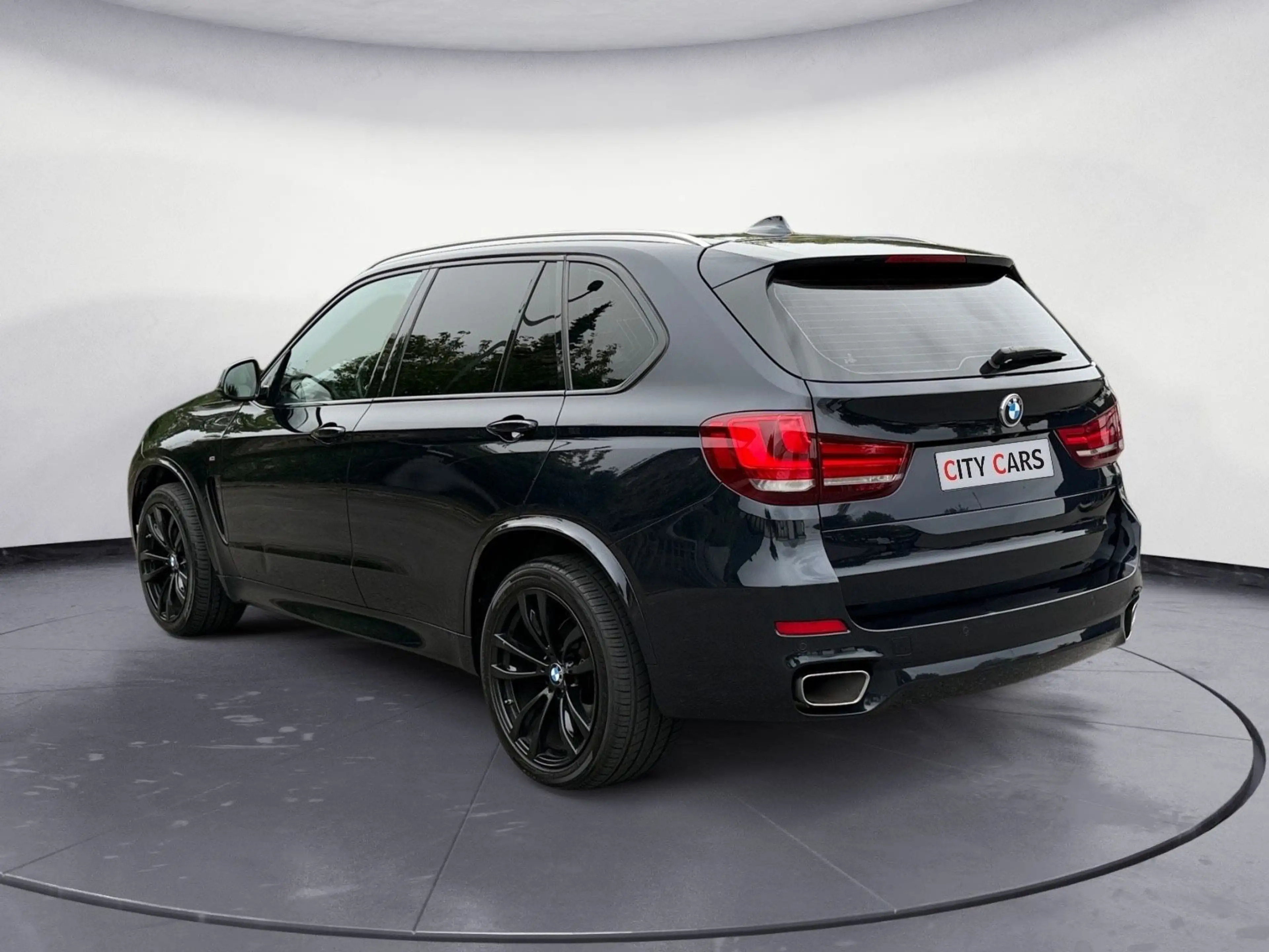 BMW X5 xDrive 40 d M-Paket 360-Kamera SHZ Pano LED — photo 4