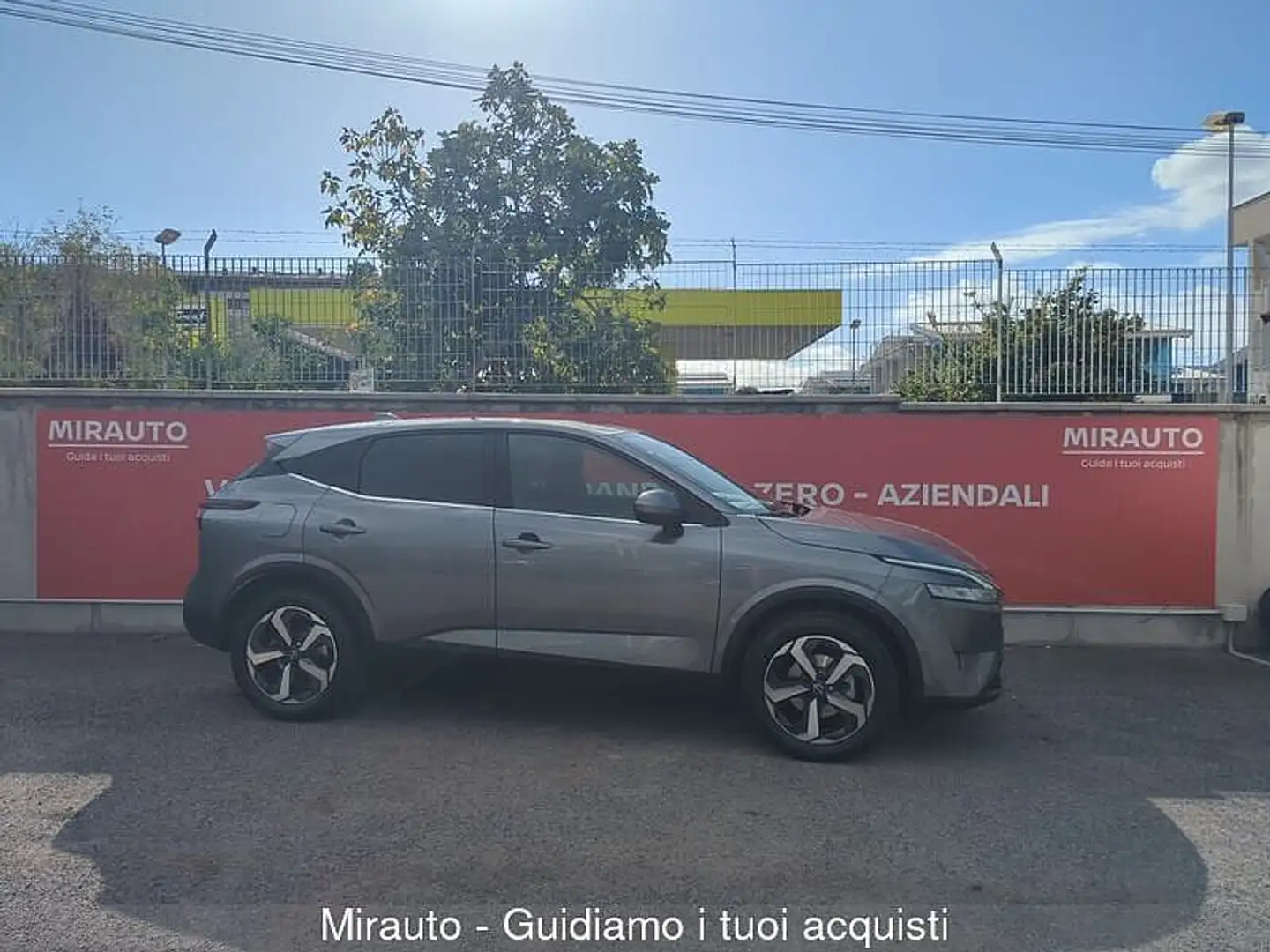 Nissan Qashqai 3ª serie Qashqai MHEV 140 CV N-Connecta Grigio - 1