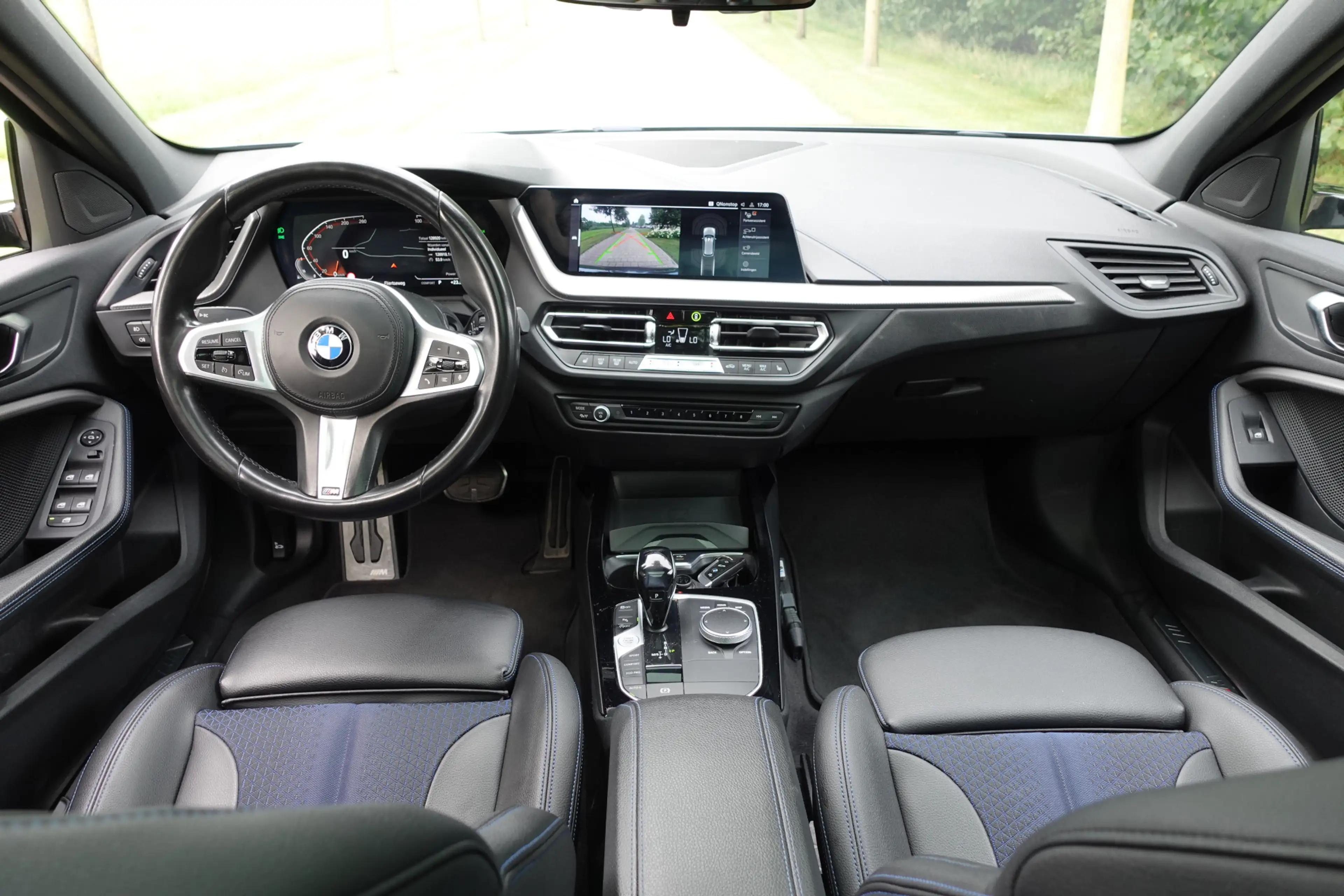BMW 118 1-serie 118i High Executive M-Sport | Panodak | St — photo 23