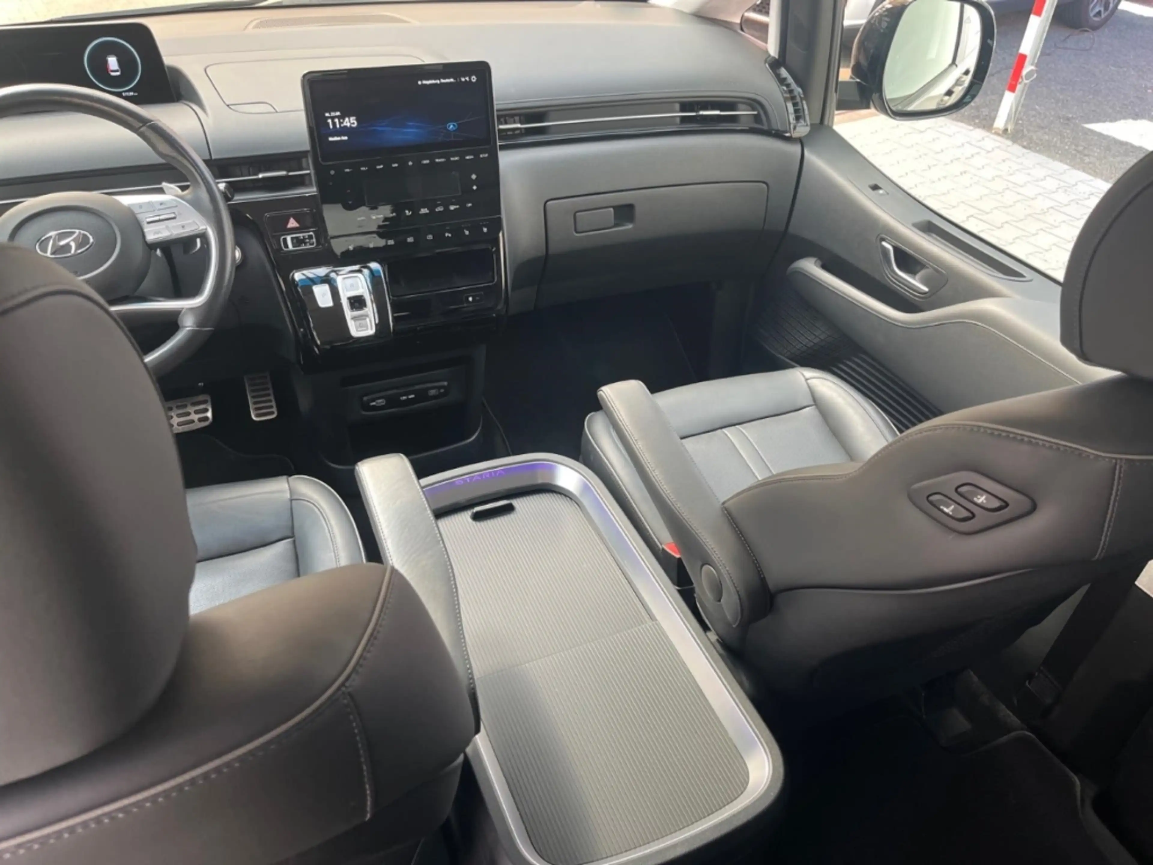 Hyundai STARIA Signature 8AT 2WD 177PS SIGNATUR 7-Sitzer Navi Led — photo 12
