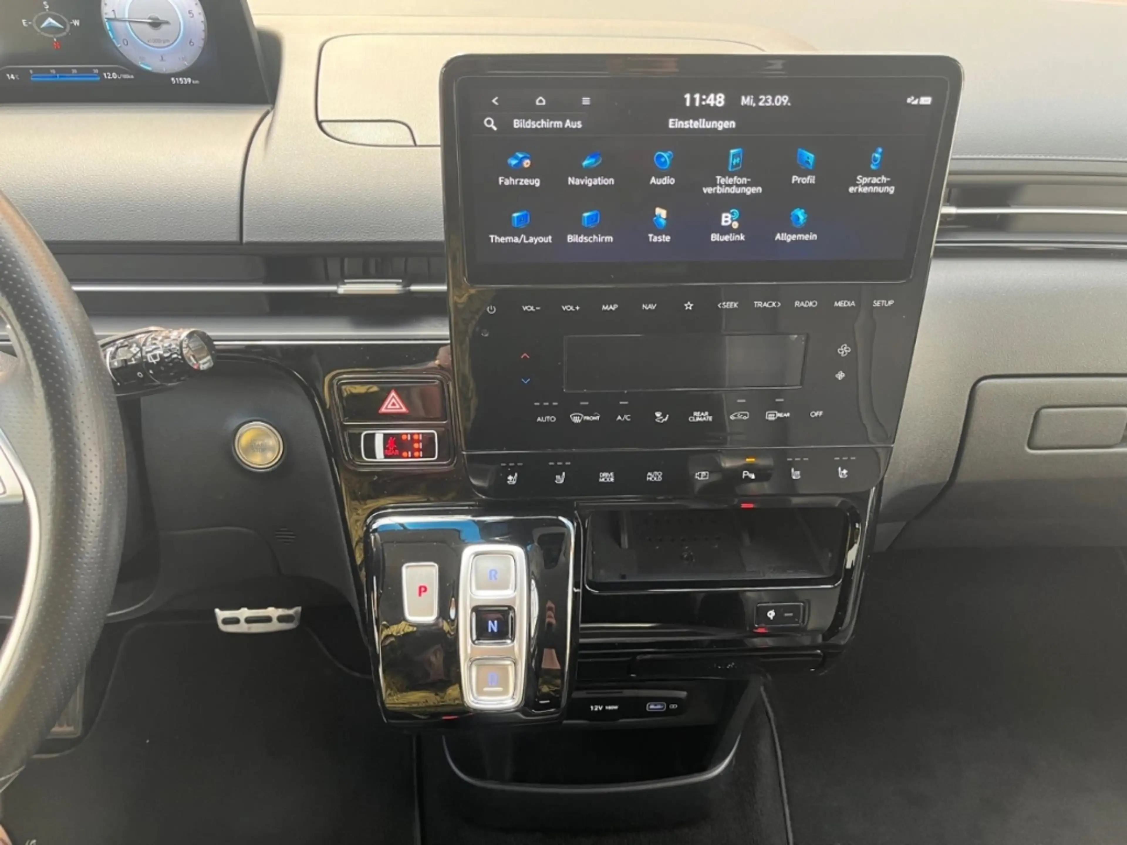 Hyundai STARIA Signature 8AT 2WD 177PS SIGNATUR 7-Sitzer Navi Led — photo 9