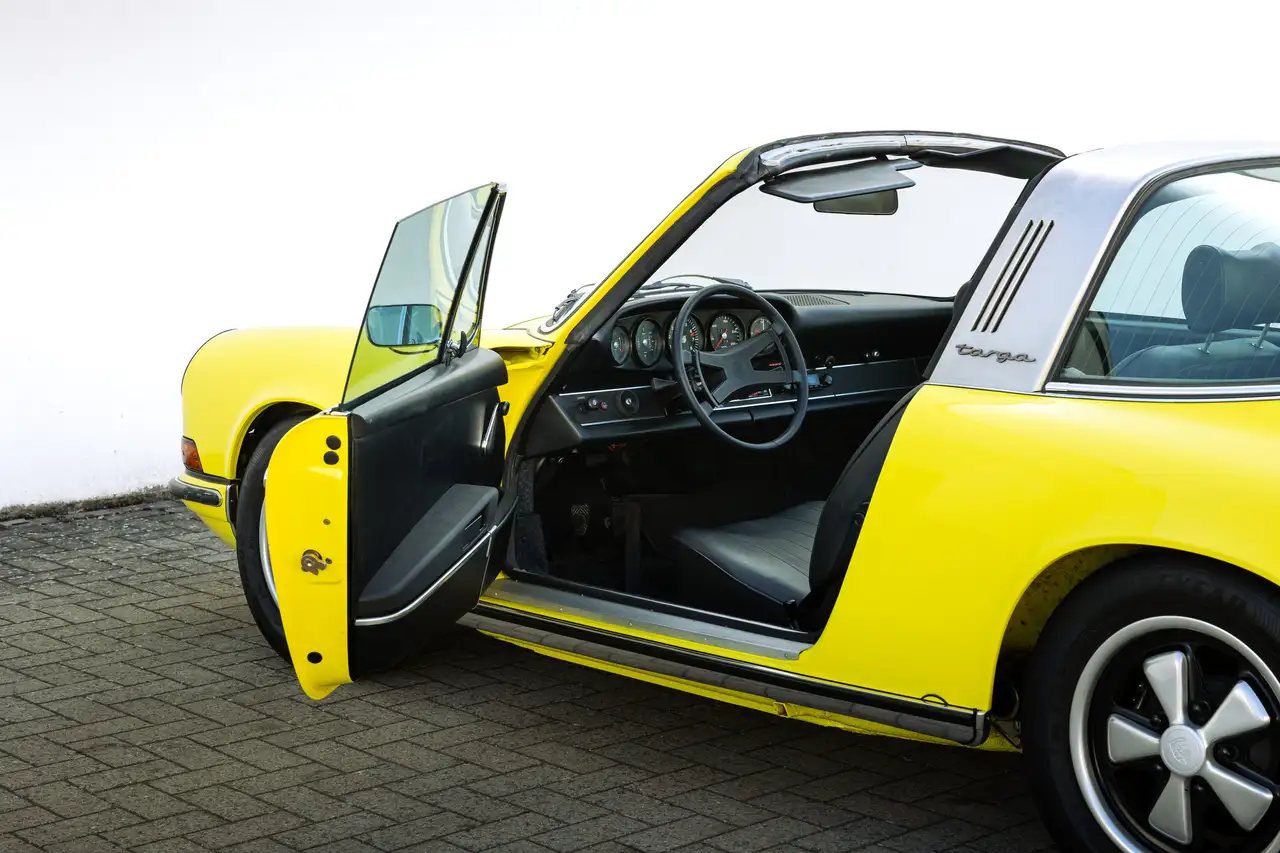 Porsche 911 2.4 TE Targa / Full restoration, foto 7
