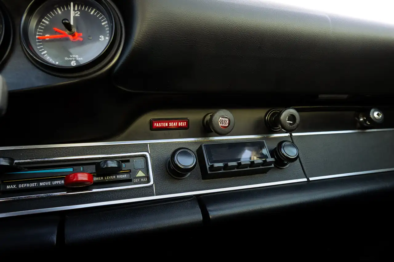 Porsche 911 2.4 TE Targa / Full restoration, foto 12