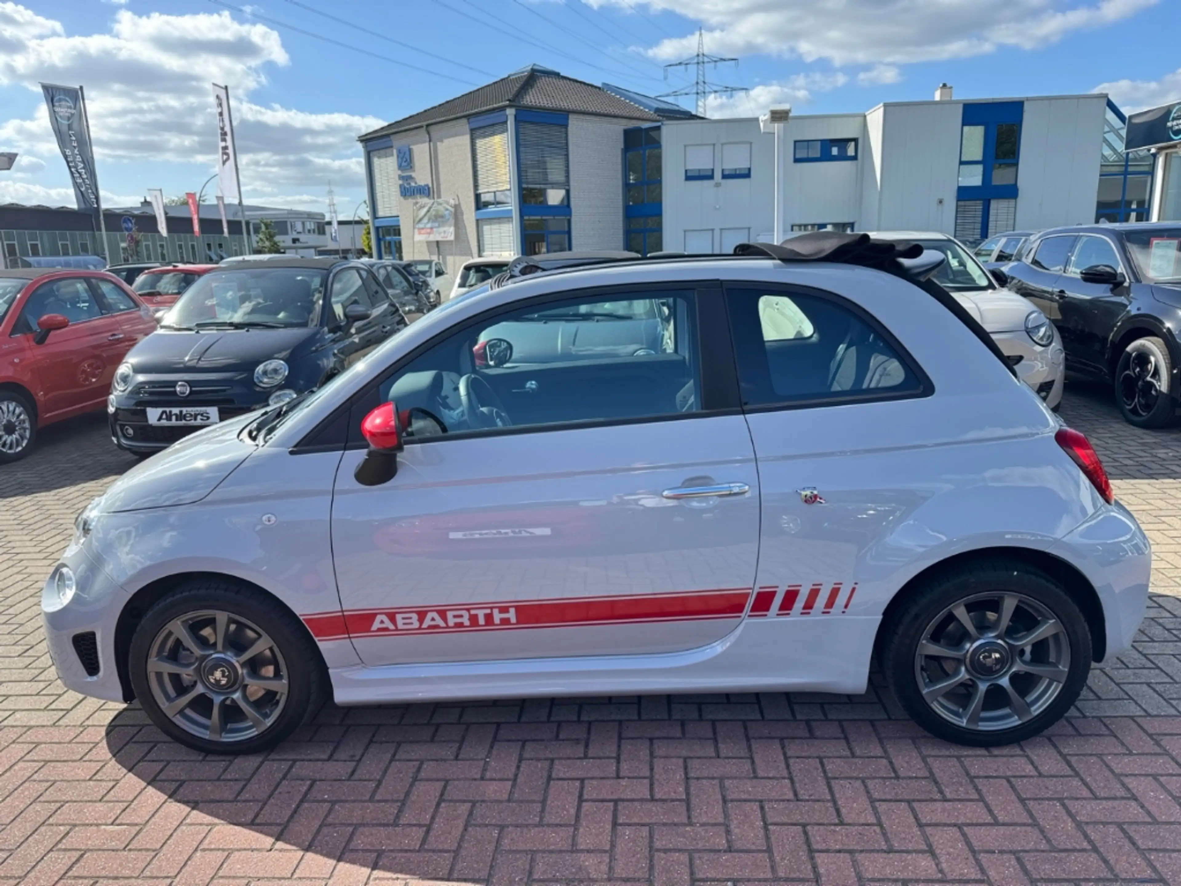 Abarth 595C +CARPLAY+SITZHEIZUNG+8FACH+KLIMAAUTO+PDC+DIGITACHO — photo 4