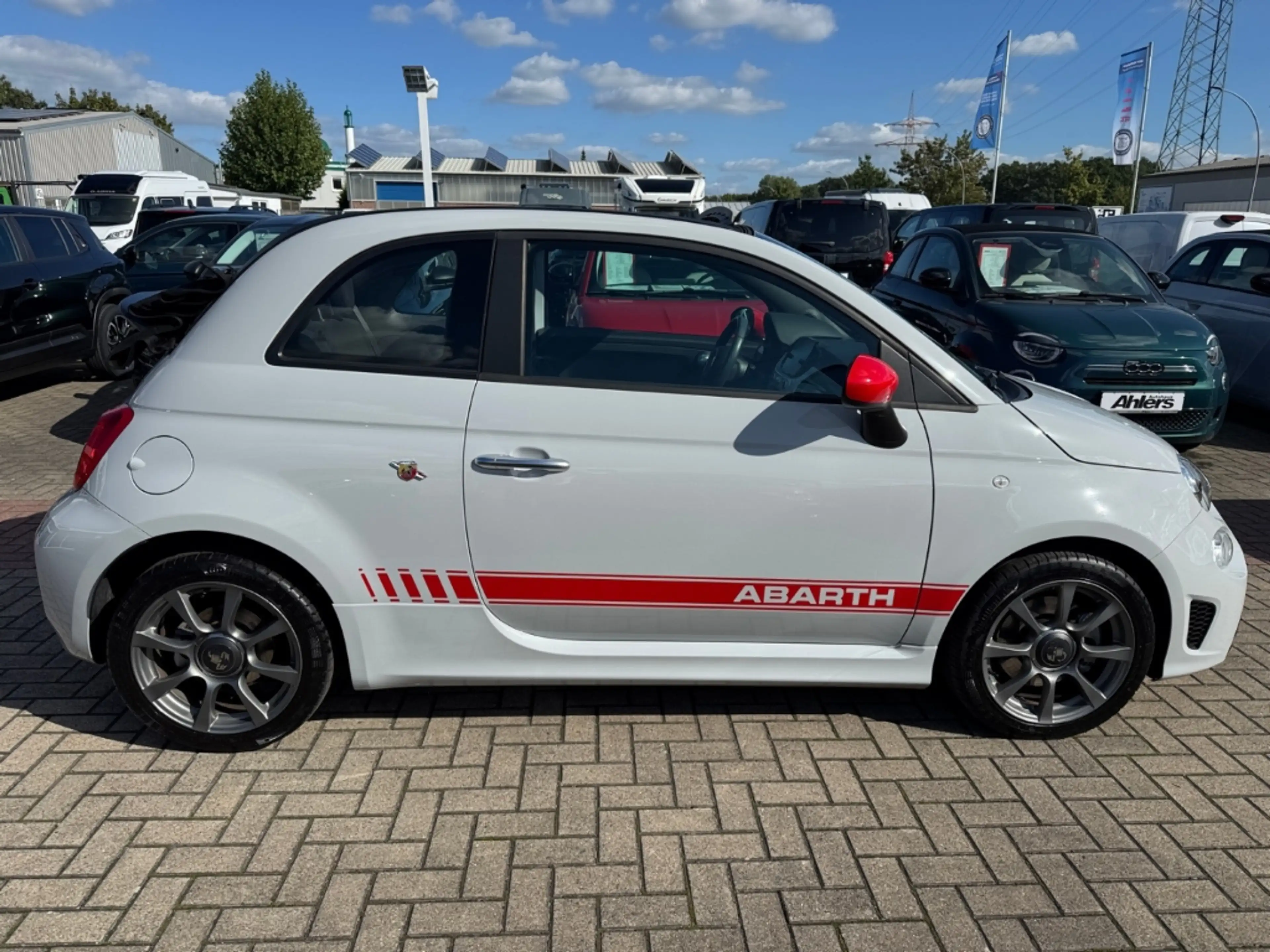 Abarth 595C +CARPLAY+SITZHEIZUNG+8FACH+KLIMAAUTO+PDC+DIGITACHO — photo 9