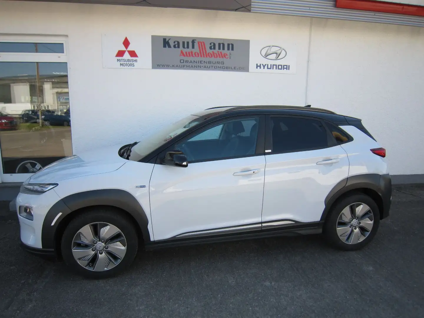 Hyundai KONA Elektro EV 64kwh Premium-Paket/Sitz-Paket Wit - 2