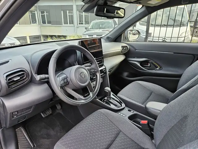 Toyota Yaris Cross view 7