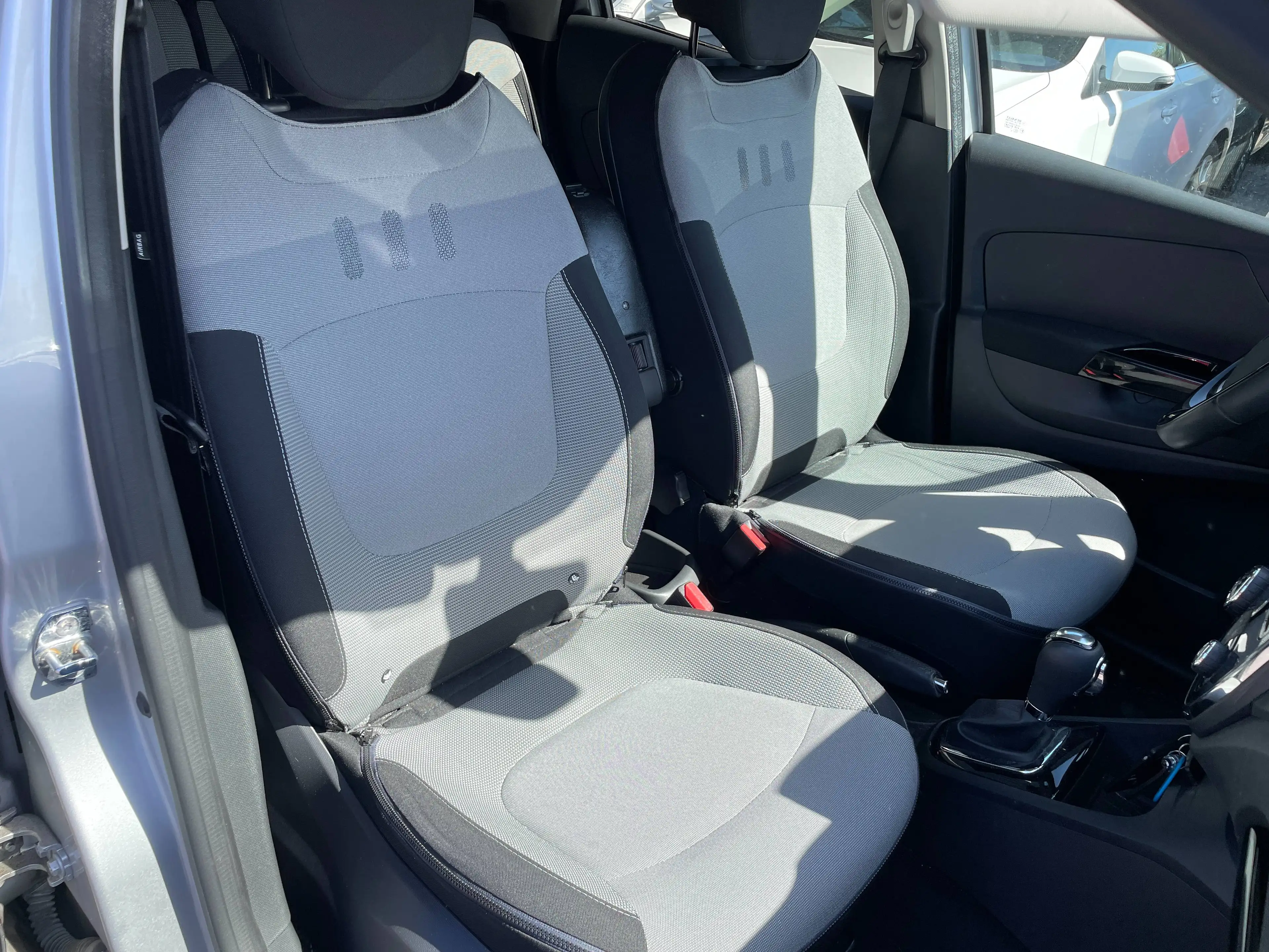 Renault Captur Luxe — photo 5