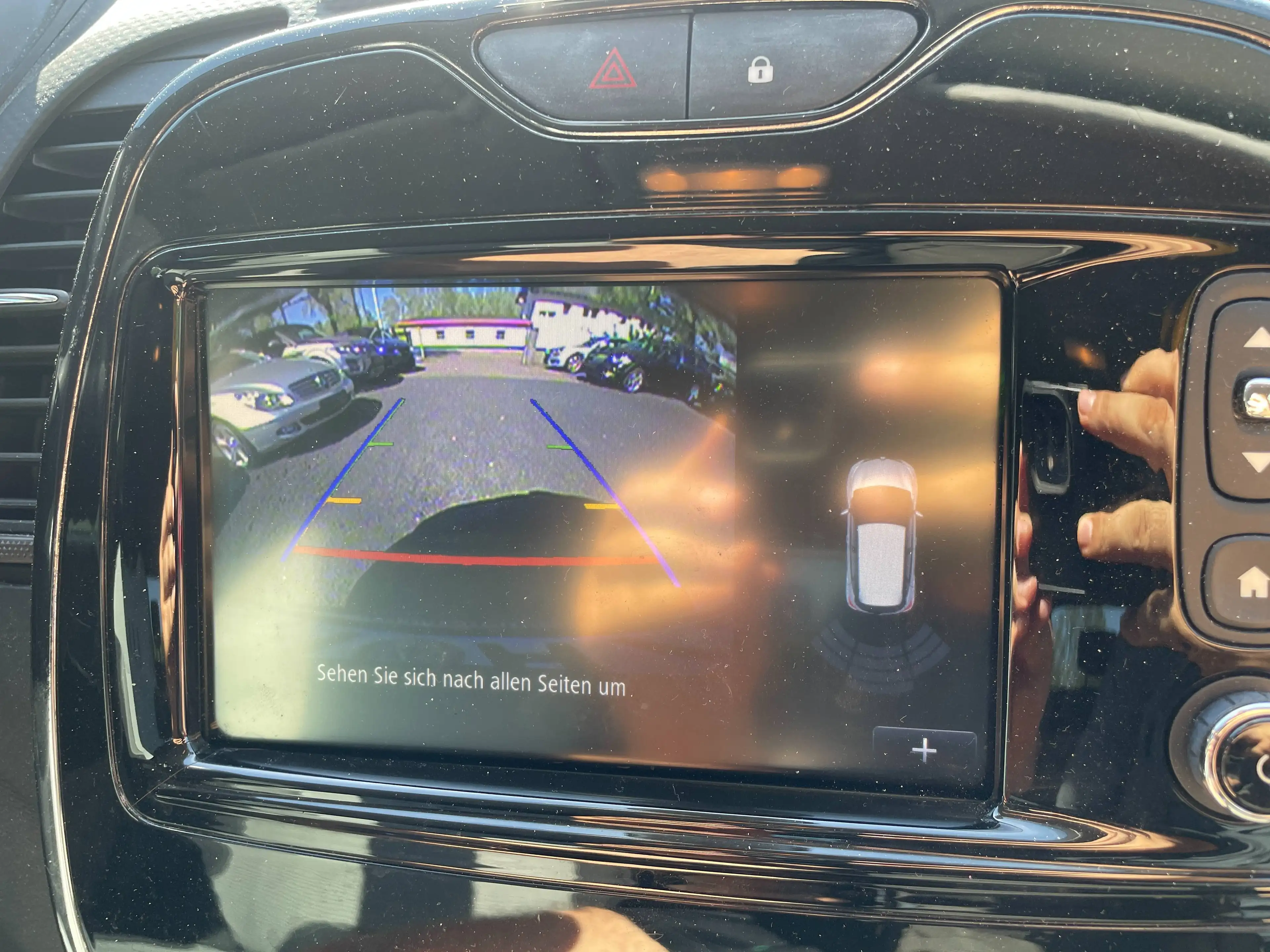 Renault Captur Luxe — photo 13
