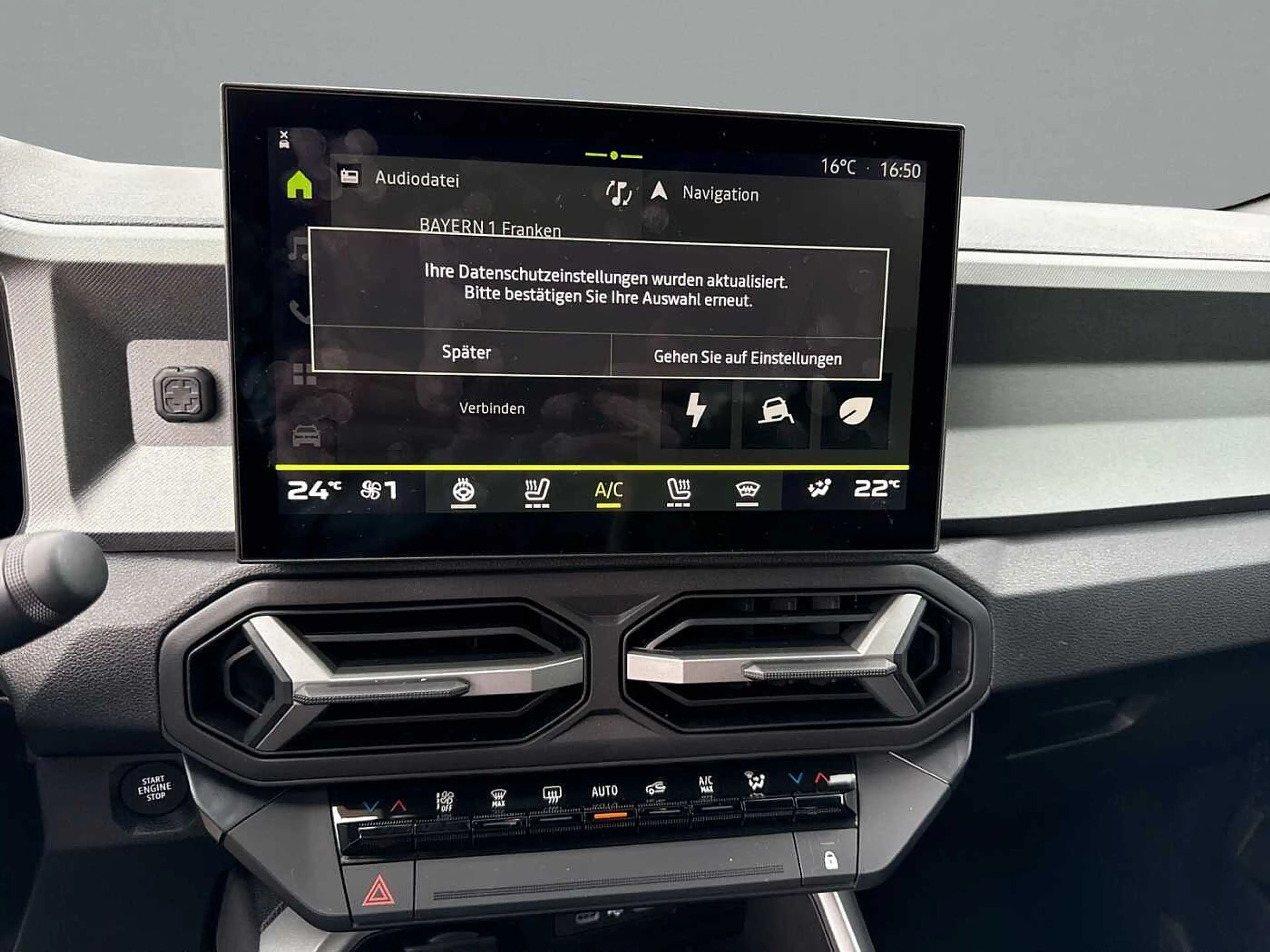 Dacia Bigster Journey Hybrid 155 Navi SHZ 360° Elekt. Heckklappe — photo 14