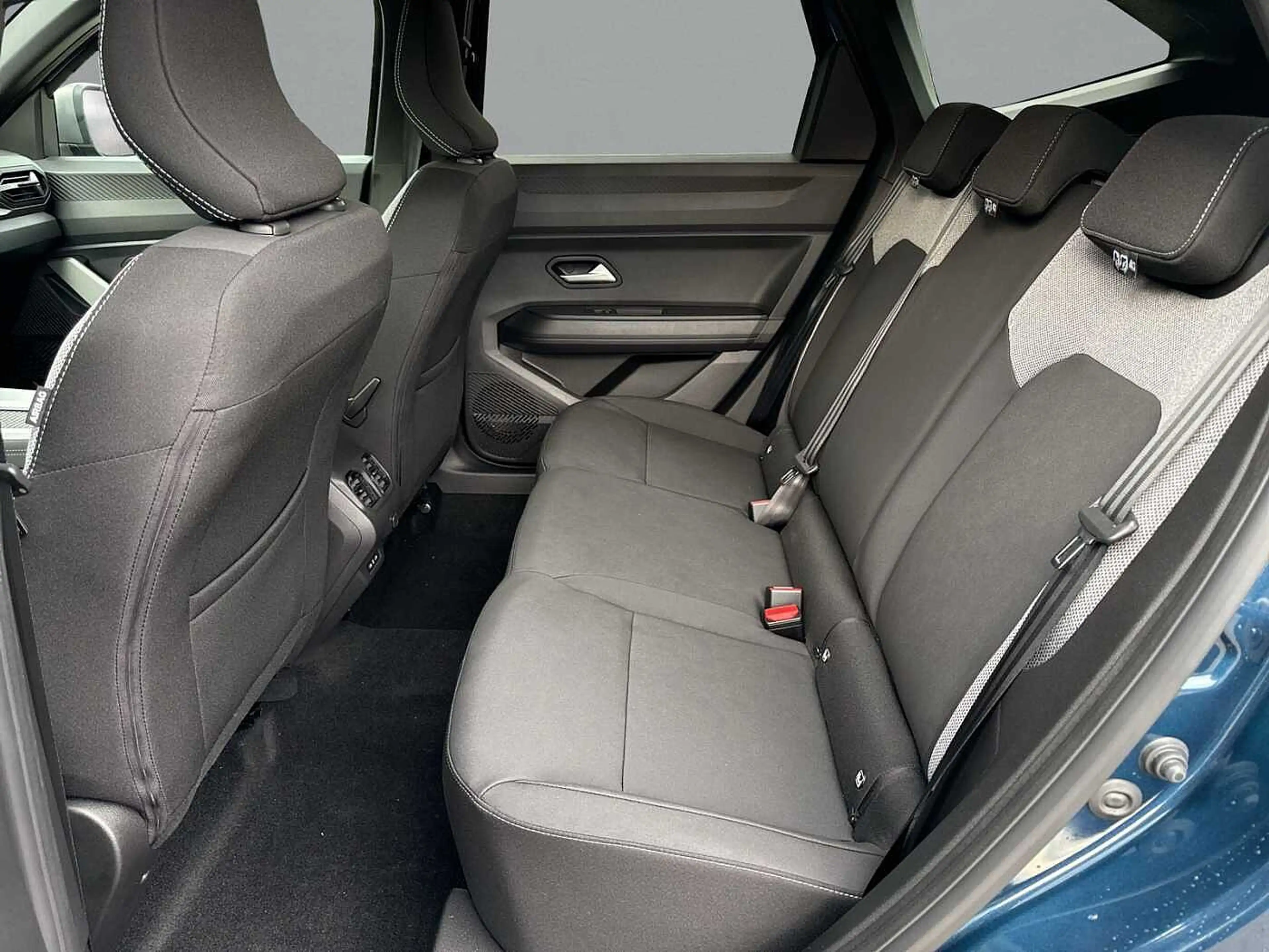 Dacia Bigster Journey Hybrid 155 Navi SHZ 360° Elekt. Heckklappe — photo 11