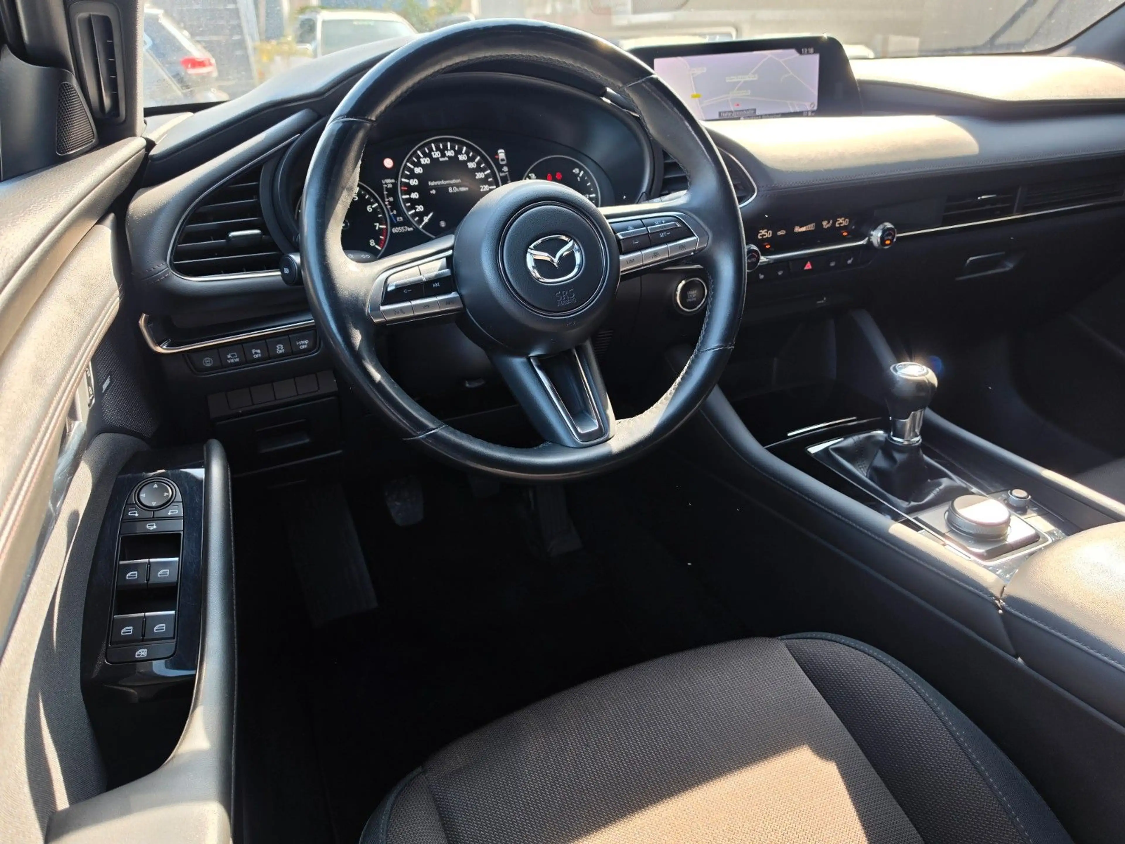 Mazda 3 Lim. 5-trg. Selection Navi AHK BOSE LED — photo 17