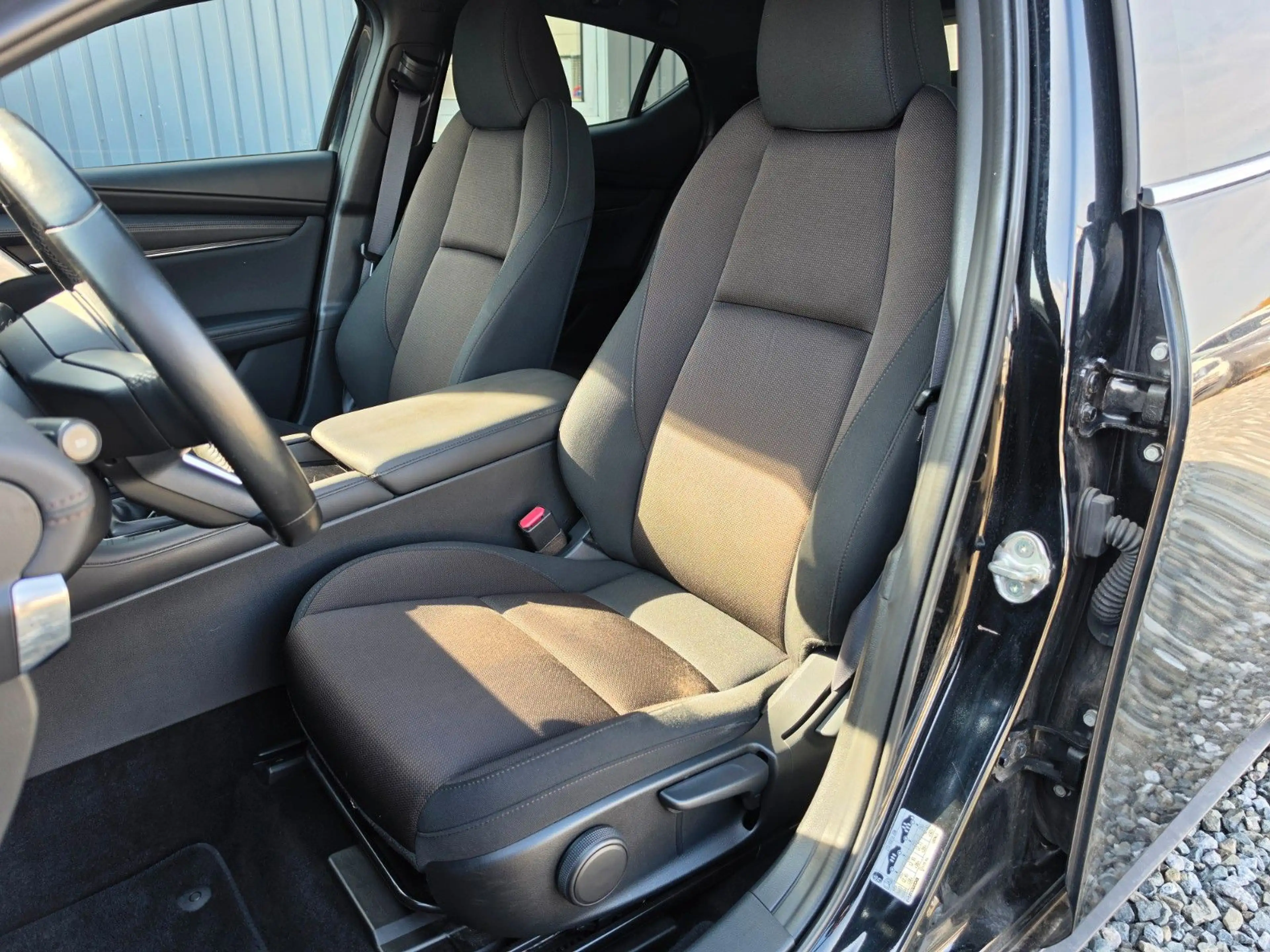 Mazda 3 Lim. 5-trg. Selection Navi AHK BOSE LED — photo 8