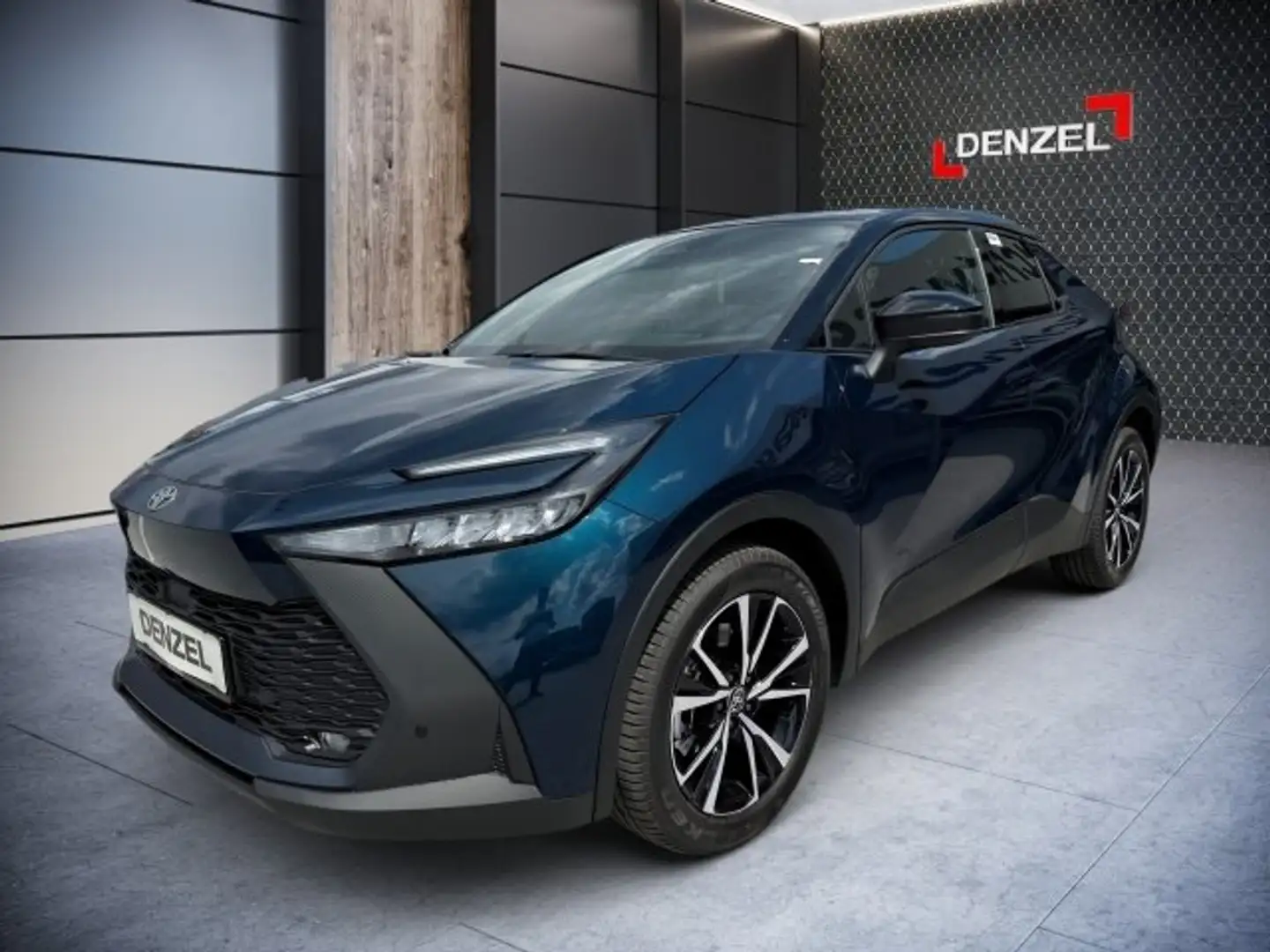 Toyota C-HR 2,0 PHEV Active Drive 65km E-Reichweite Blau - 1