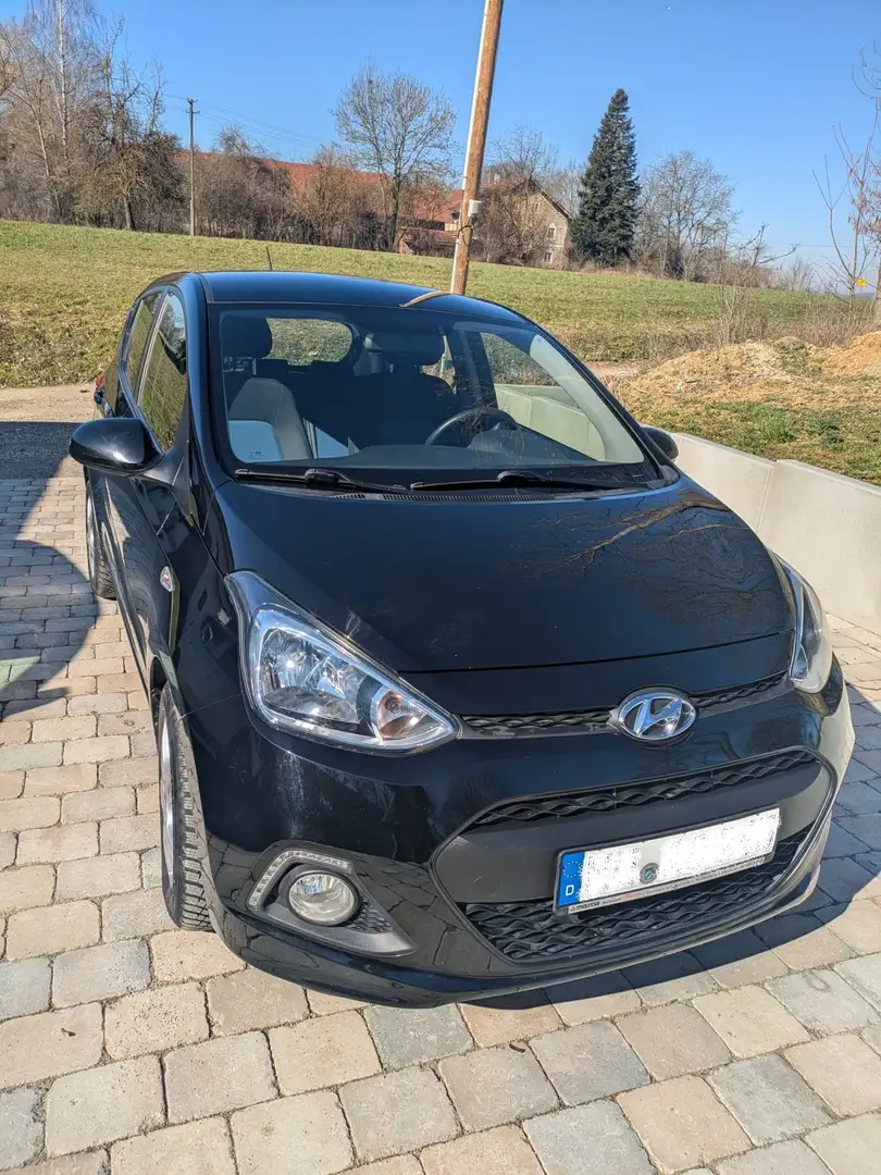 Hyundai i10 i10 1.2 YES! Silver Schwarz - 1