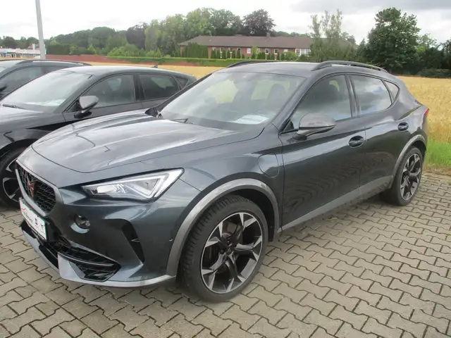 CUPRA Formentor VZ 1,4 DSG e-HYBRID *AHK*Panorama Dach