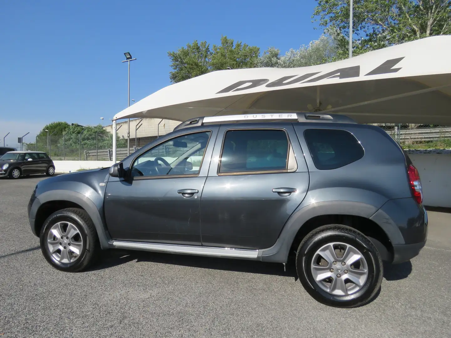 Dacia Duster 1.5 dci Ambiance 4x2 110cv Grigio - 2