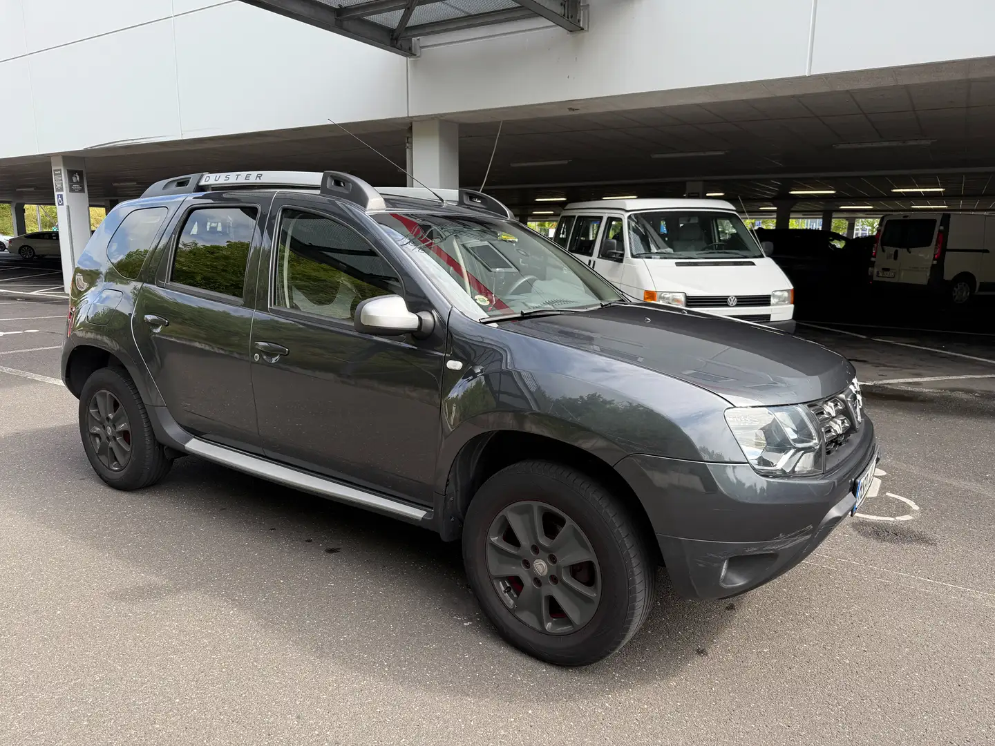 Dacia Duster Duster LPG SCe 115 4x2 LPG Laureate Grau - 1