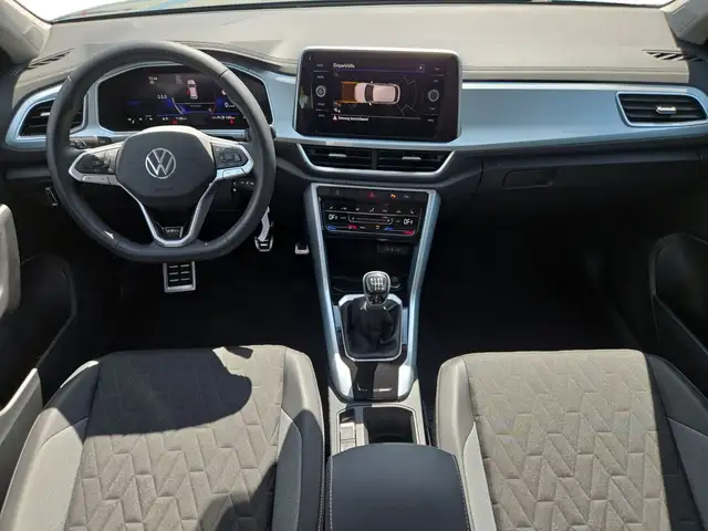 Volkswagen T-Roc view 8