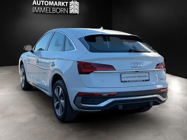 Audi Q5 view 5